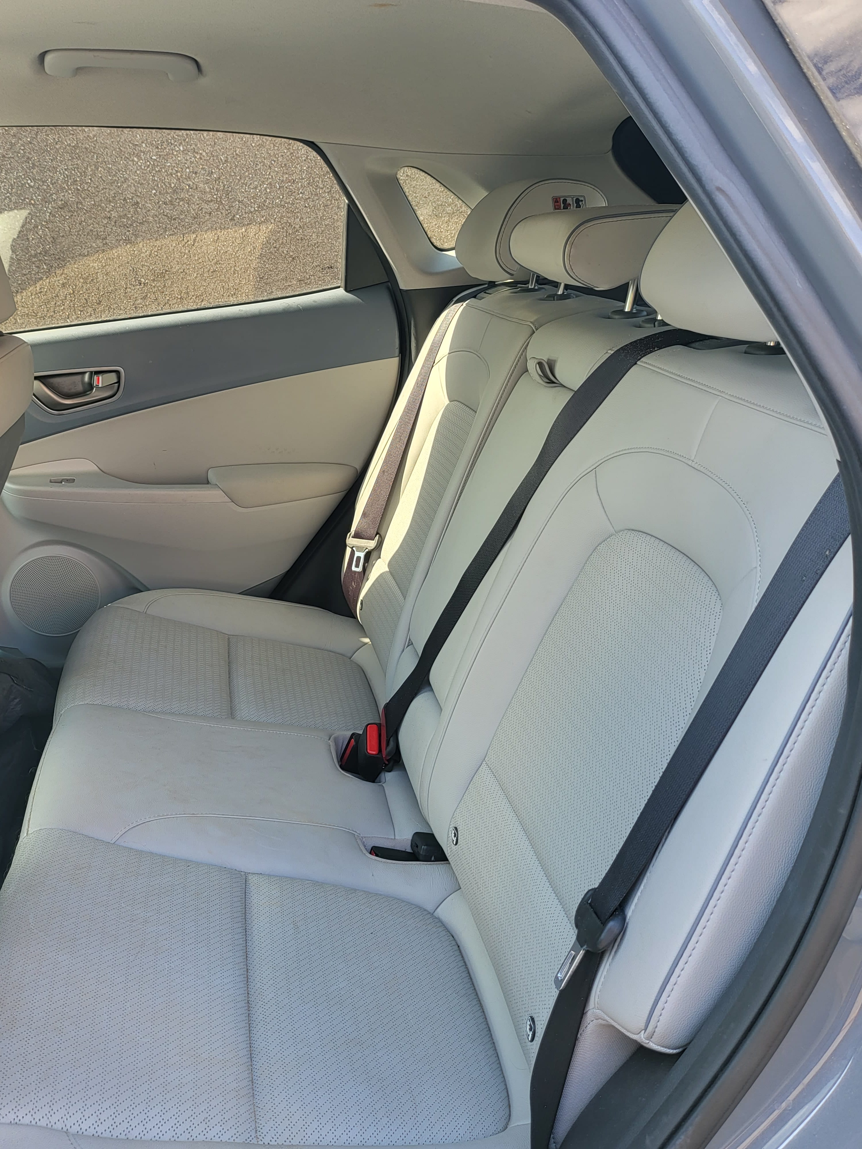 Hyundai Kona Electric avec Coffre de toit