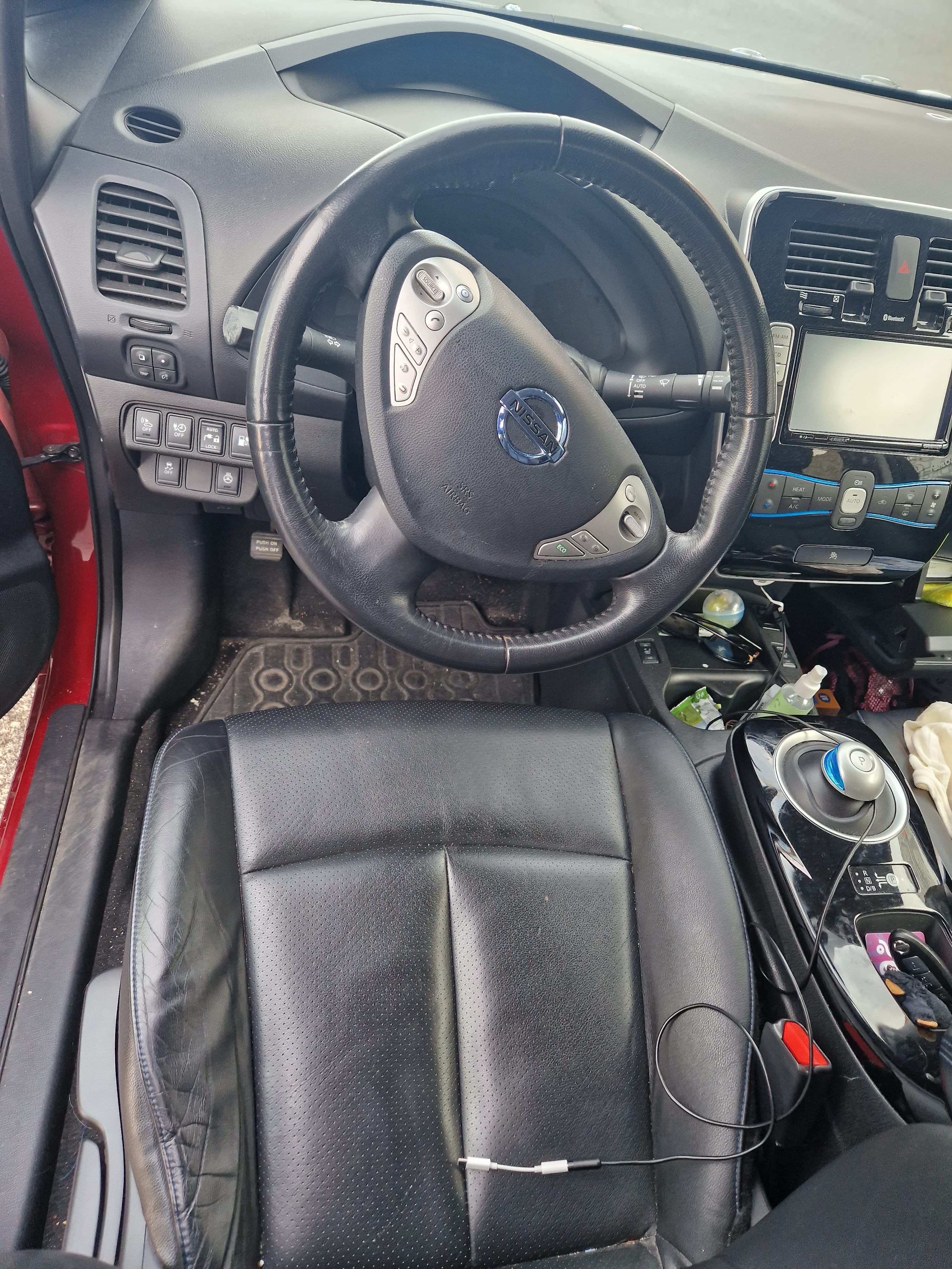 Nissan Leaf med Lydinngang