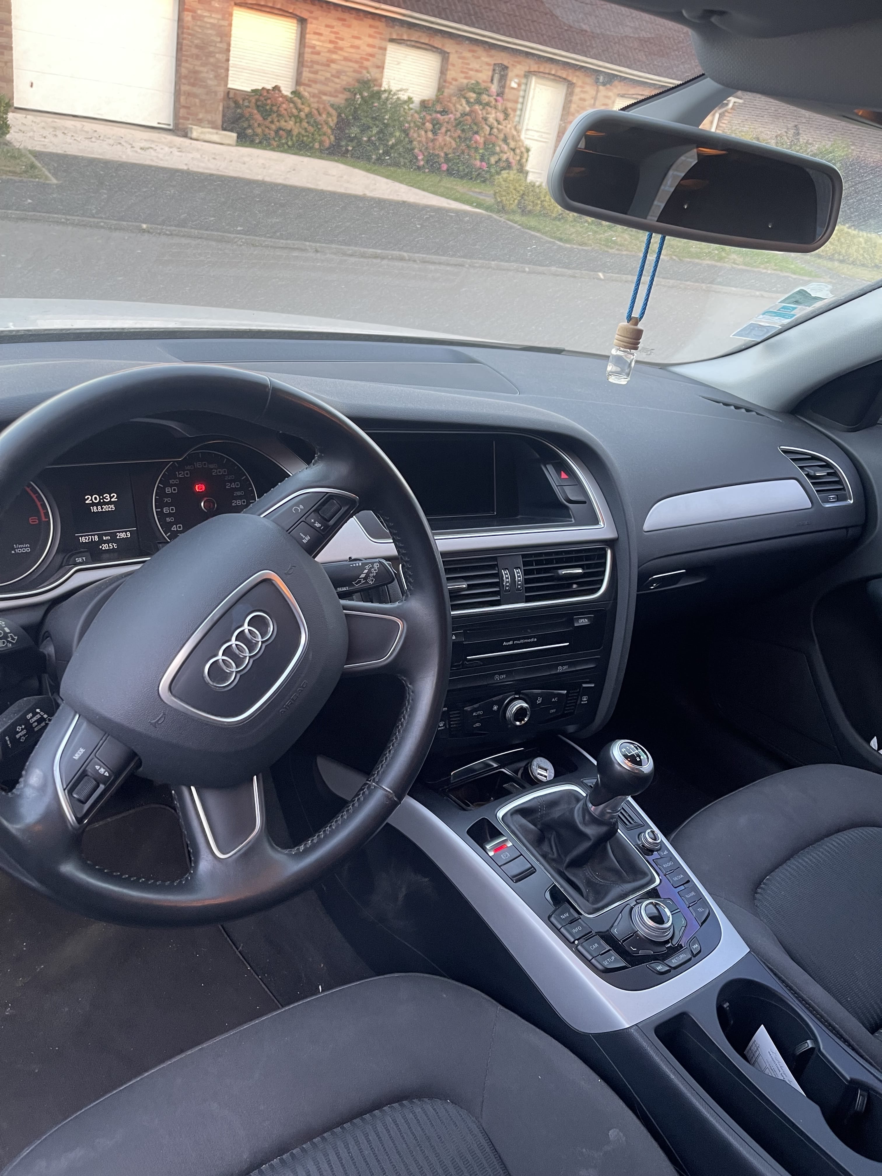 Audi A4 Avant avec Régulateur de vitesse