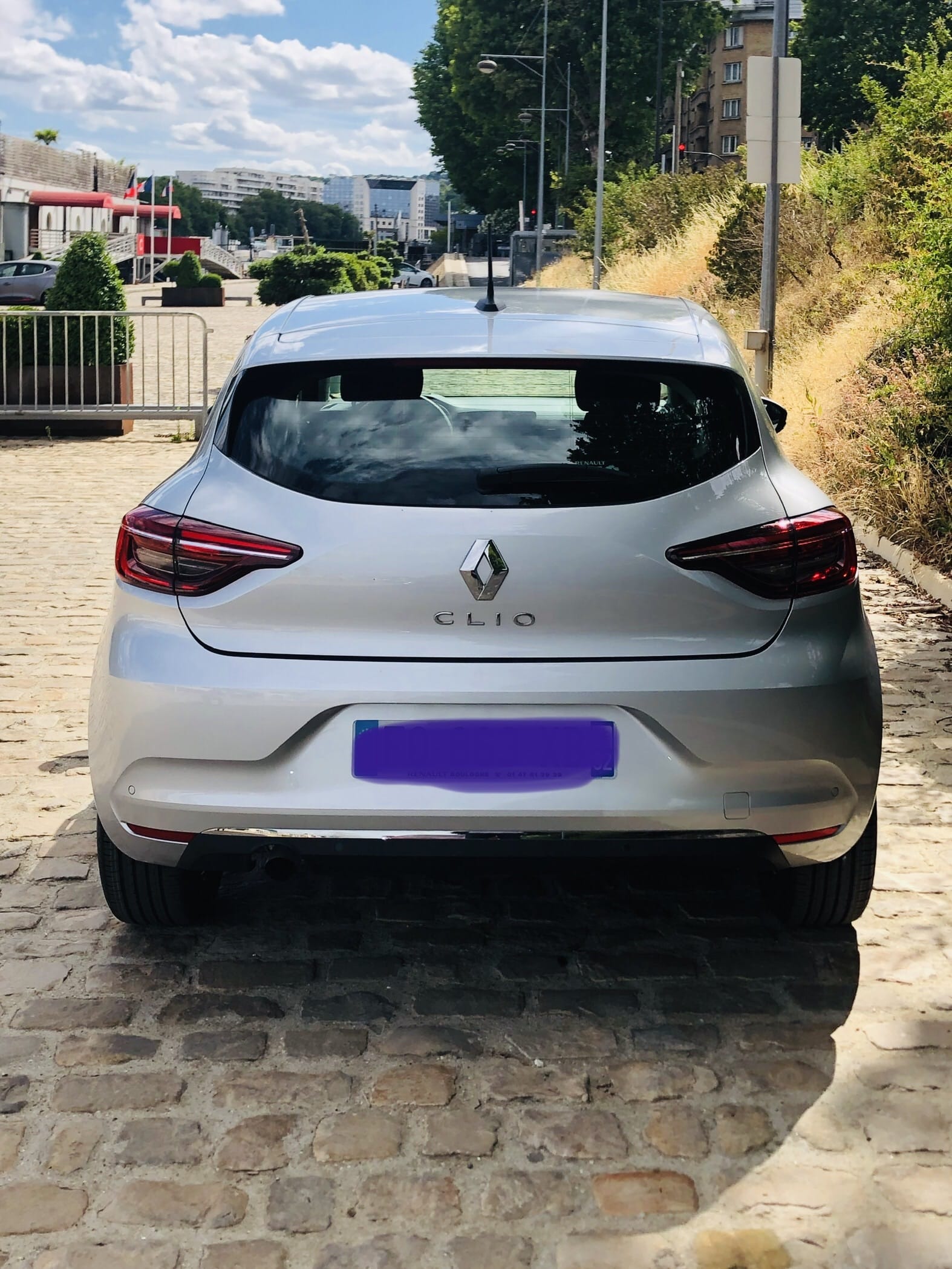Renault Clio (FQ863) (Clim, USB, Bluetooth, mirror screen...) #da avec GPS