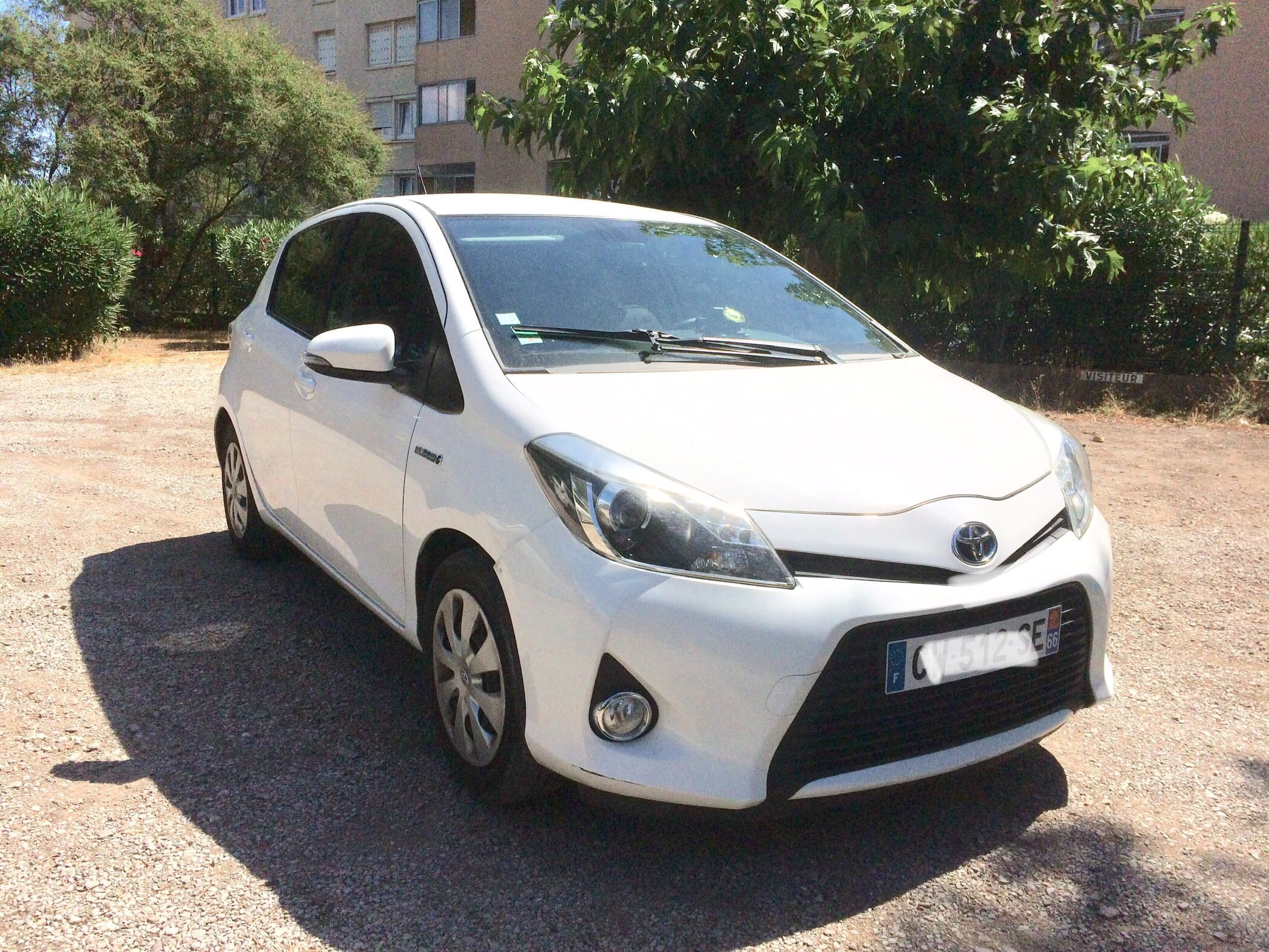 Toyota Yaris, 2013, Essence 95 / Électrique (hybride), automatique