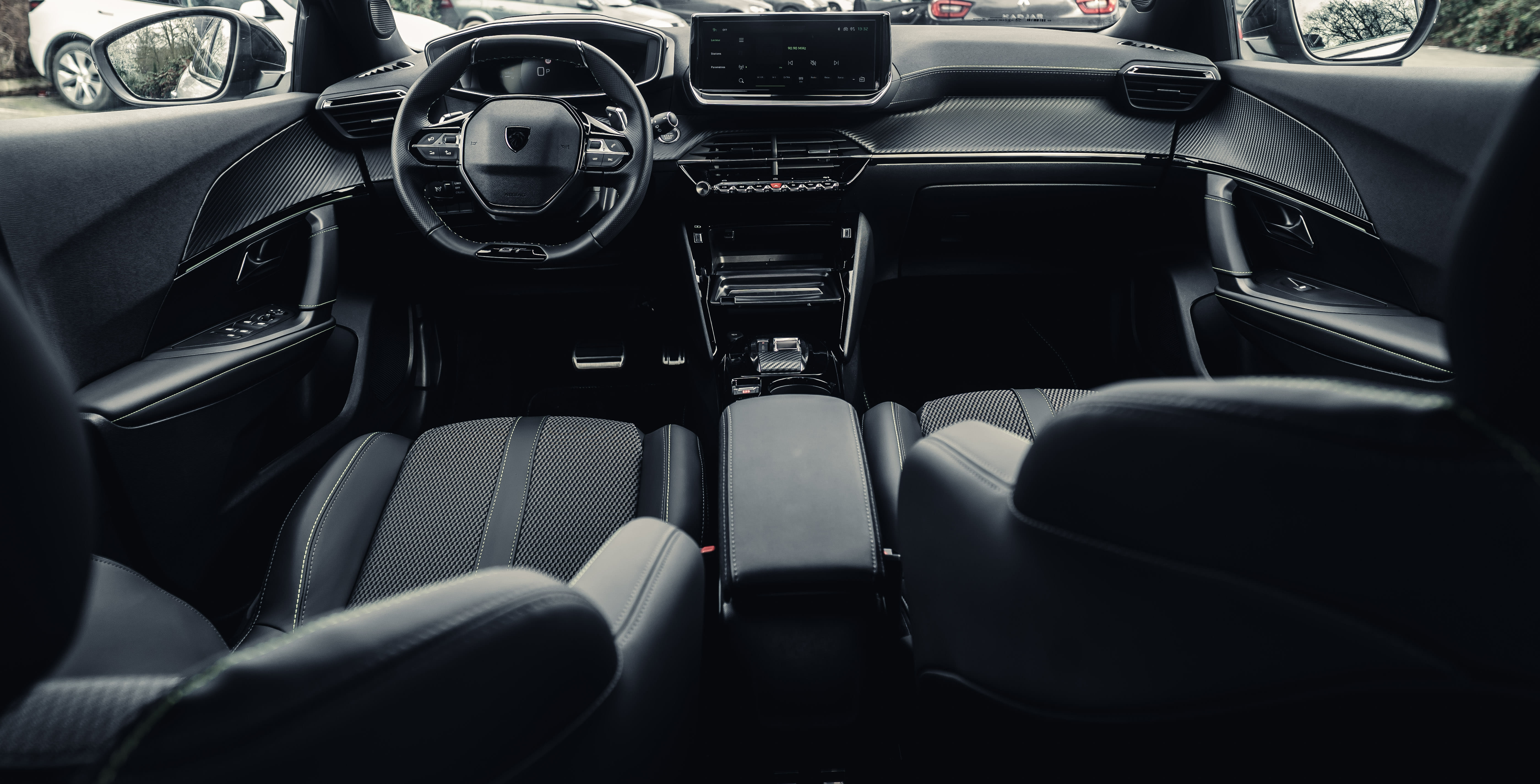 Peugeot 2008 avec GPS