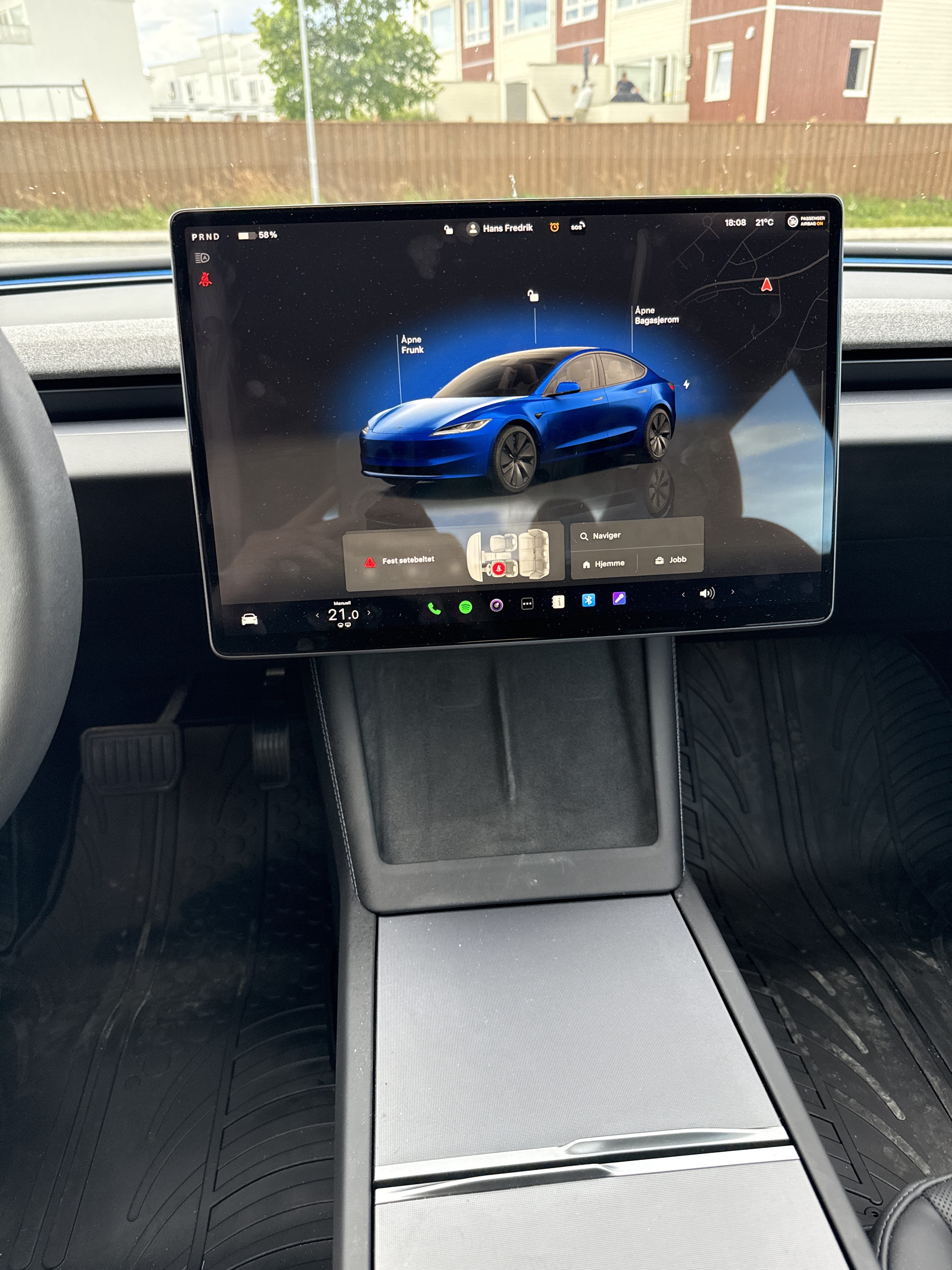 Tesla Model 3 Long Range med Cruisekontroll