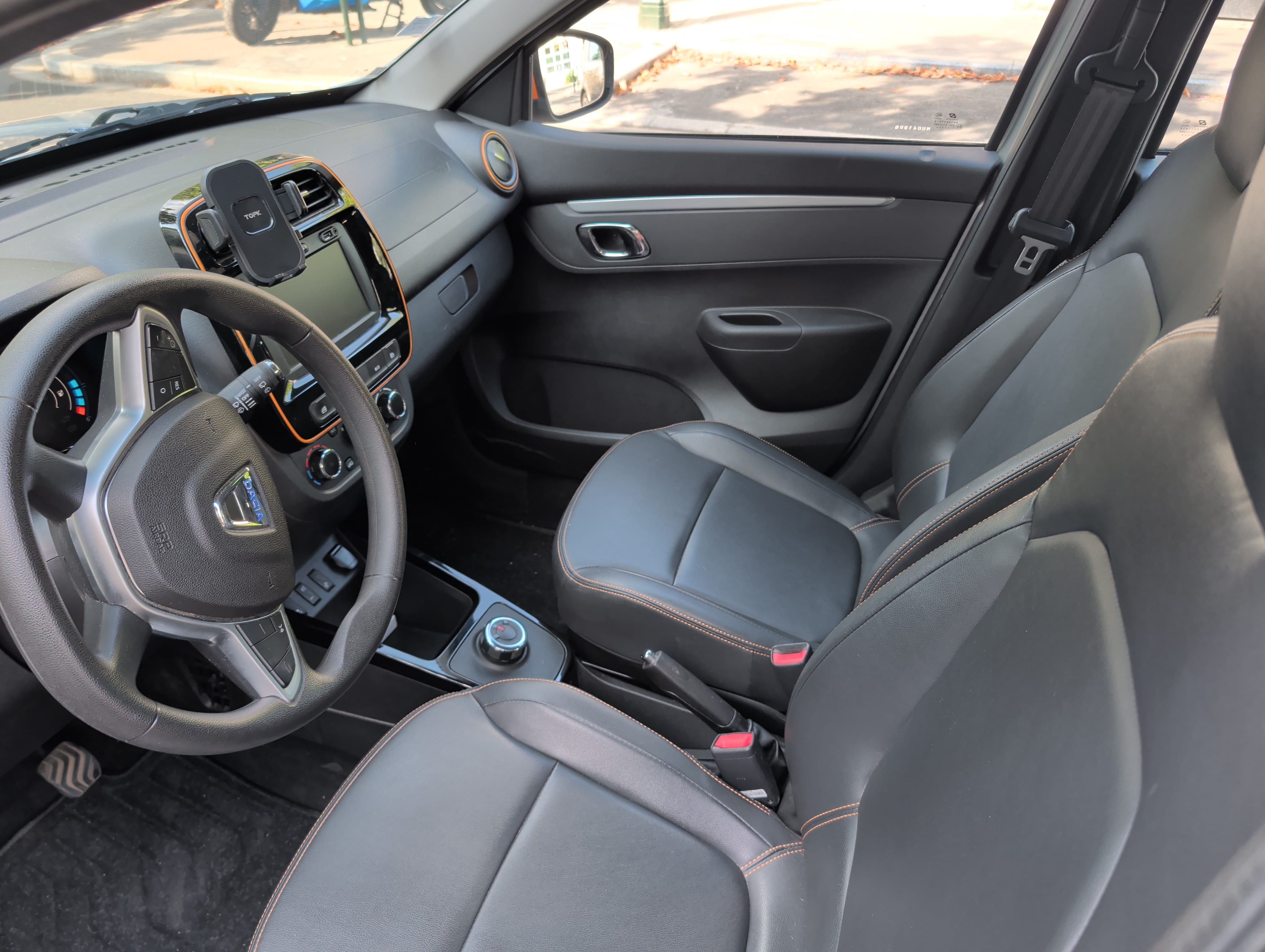 Dacia Spring avec GPS