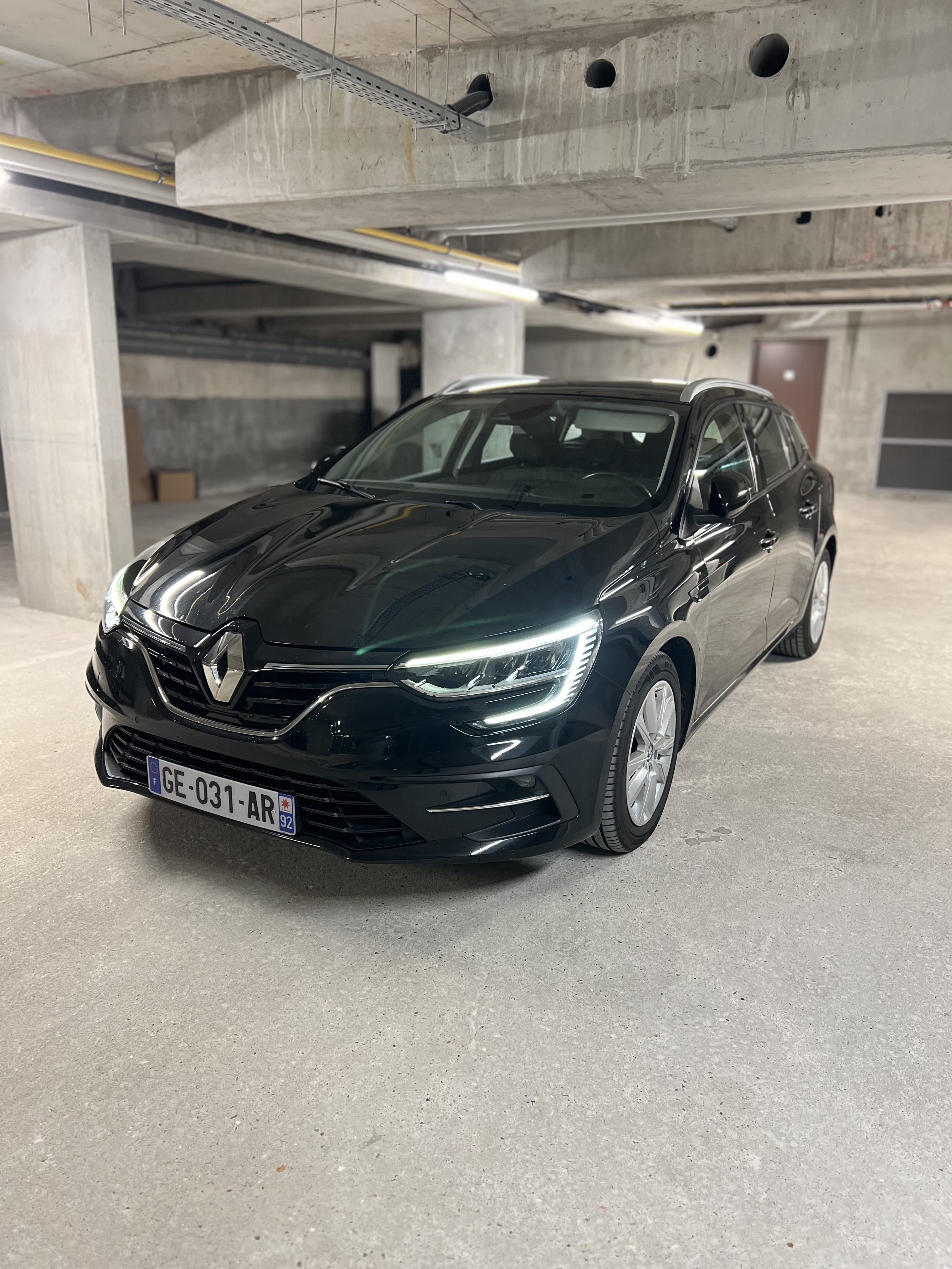 Renault Mégane Estate Hybride avec Apple CarPlay