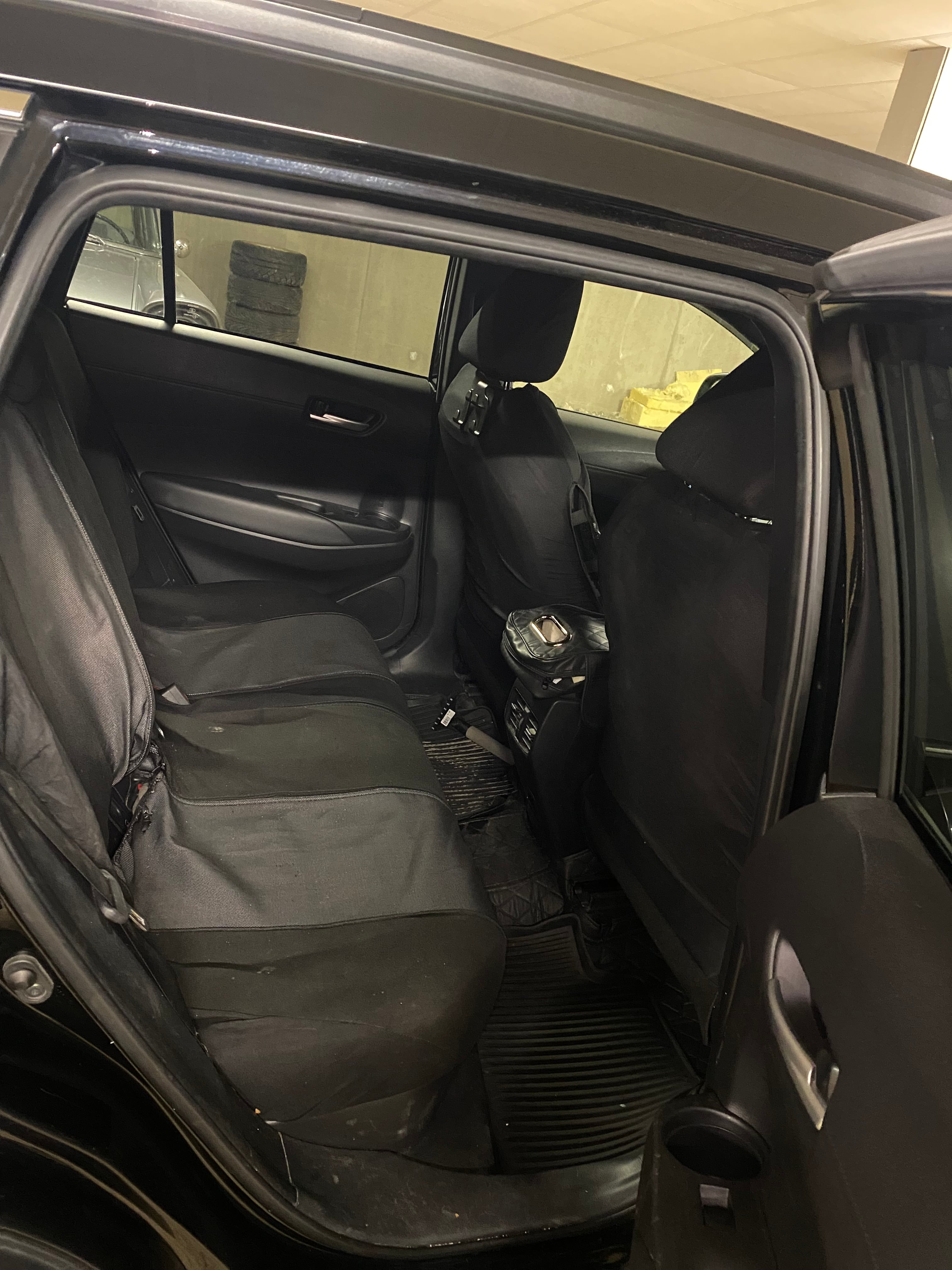 Toyota Corolla Cross mit Kindersitz