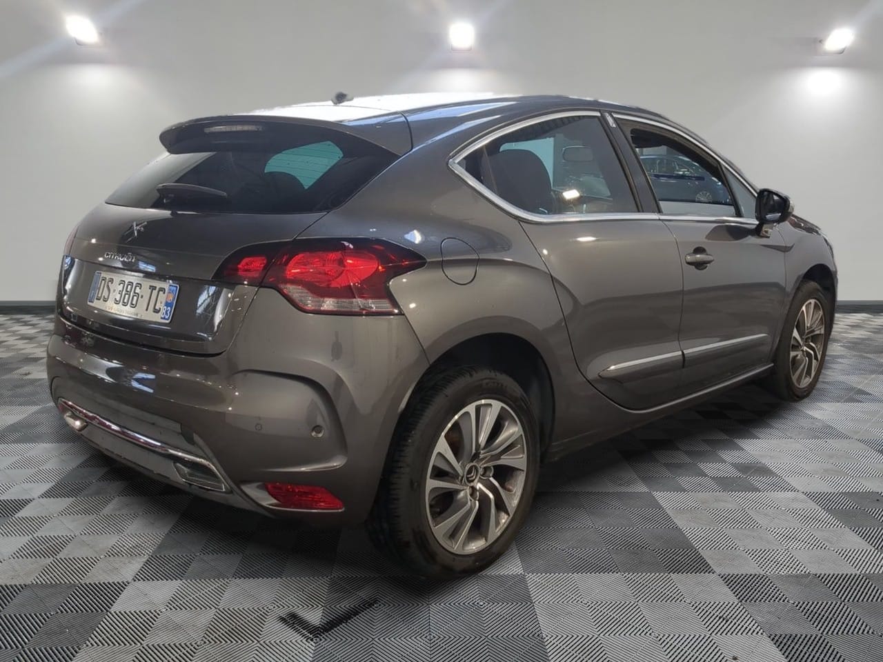 Citroen DS4 avec Caméra de recul