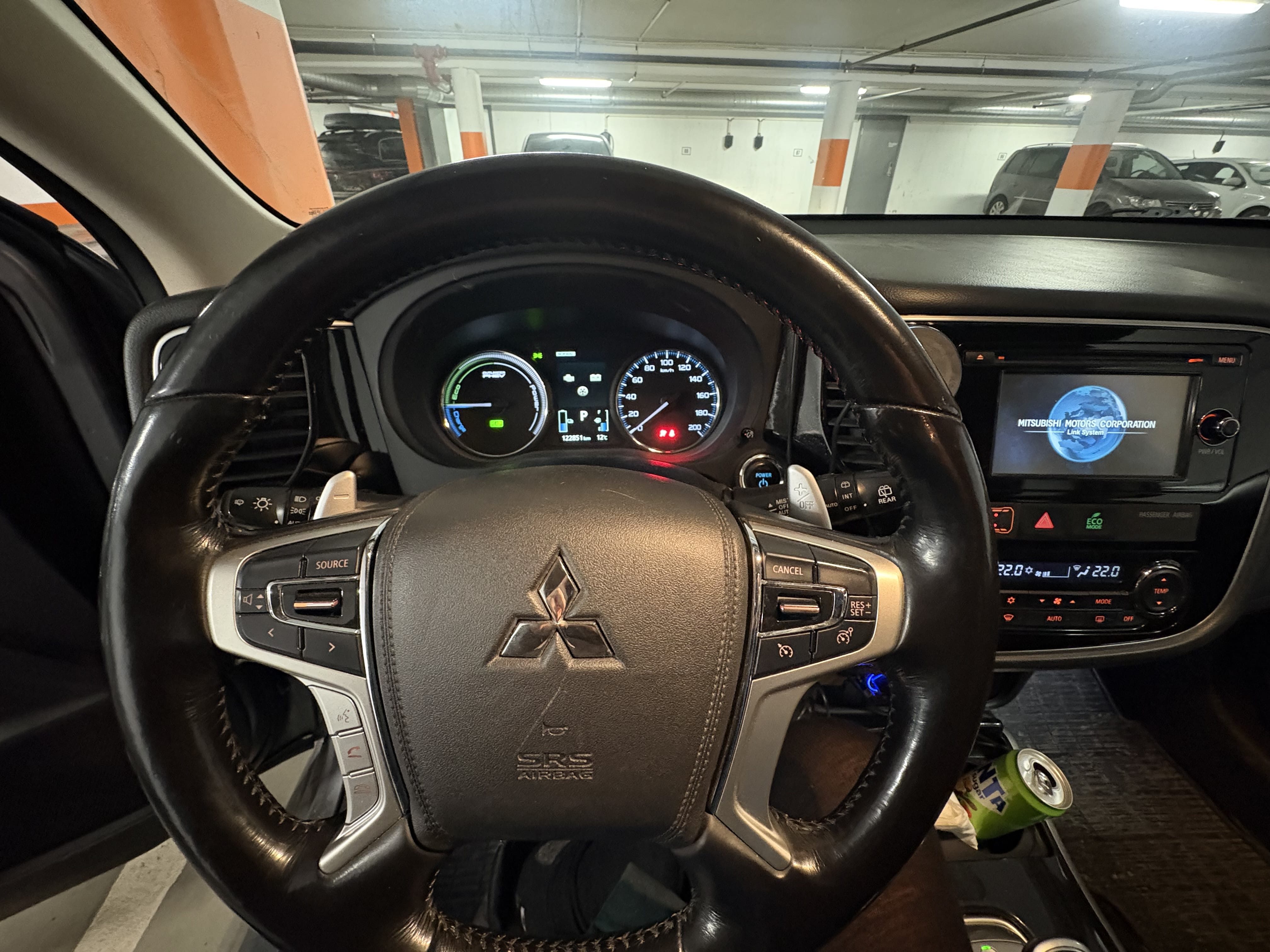 Mitsubishi Outlander 2,0 PLUG IN HYBRID EV with Baby seat