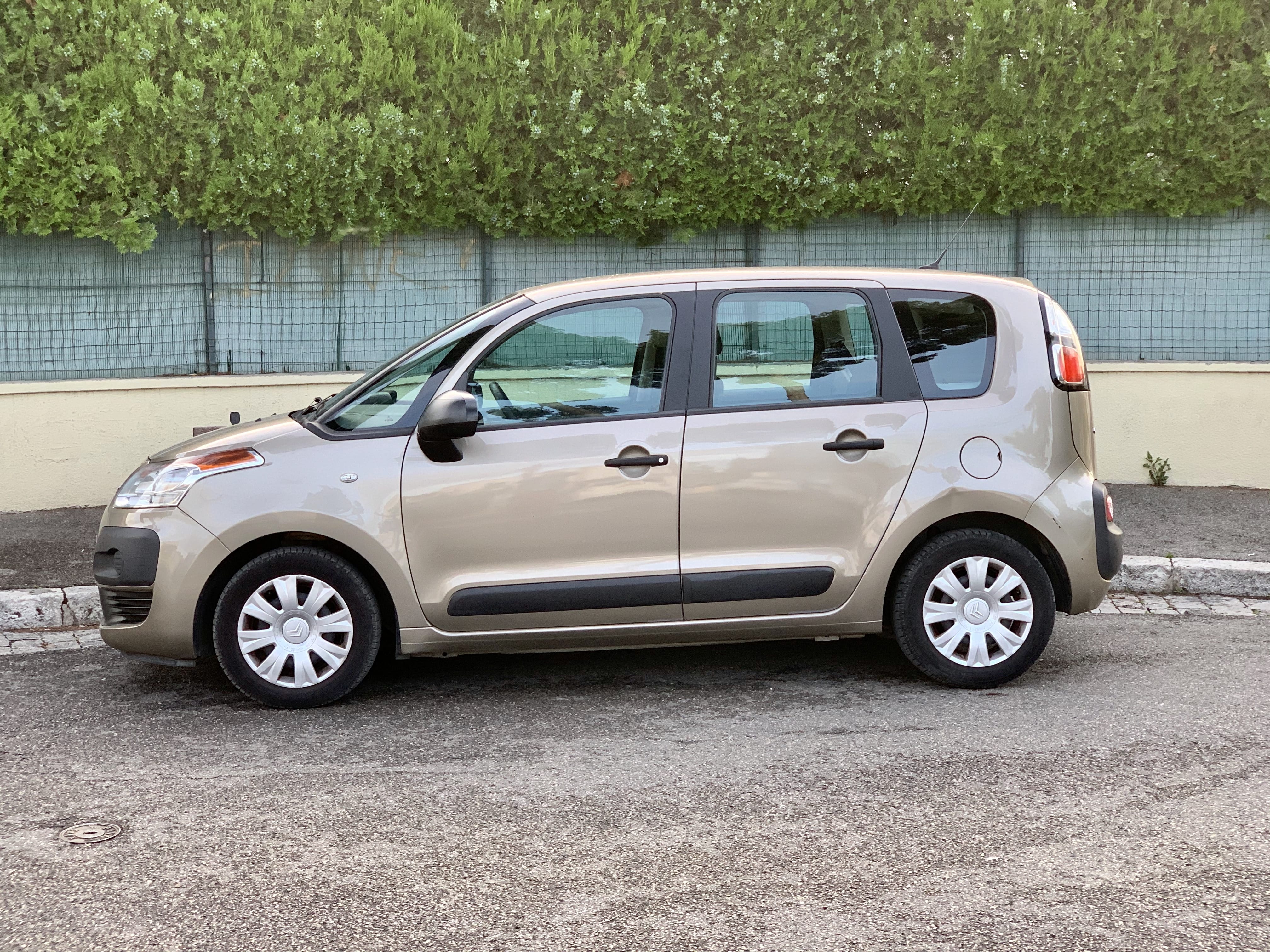 Citroen C3 Picasso 1.4 VTi 95cv CLIM RégulVitesse HP FOCAL avec Climatisation