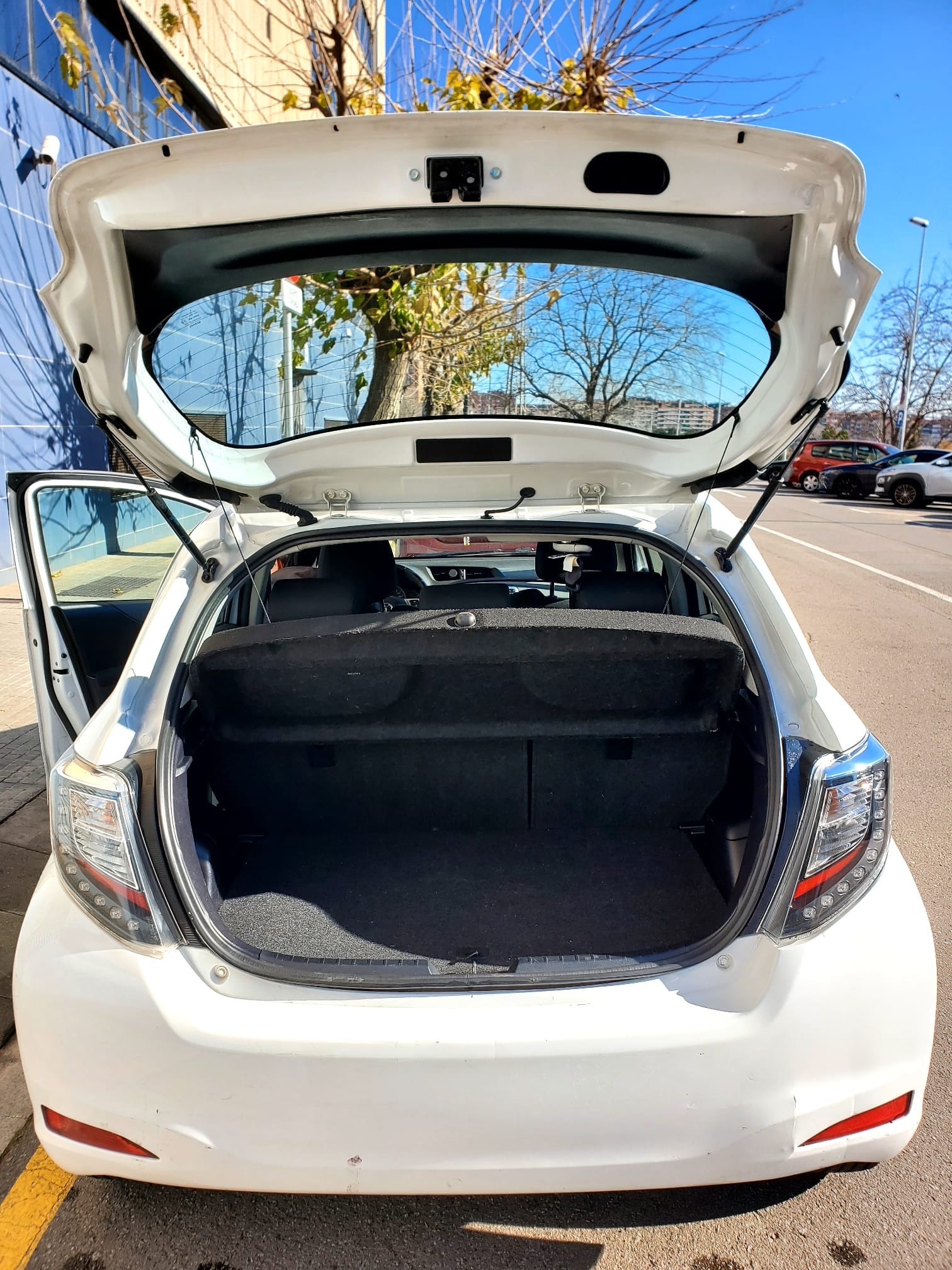 Toyota Yaris 1,0 VVT-i ACTIVE con Audio Bluetooth