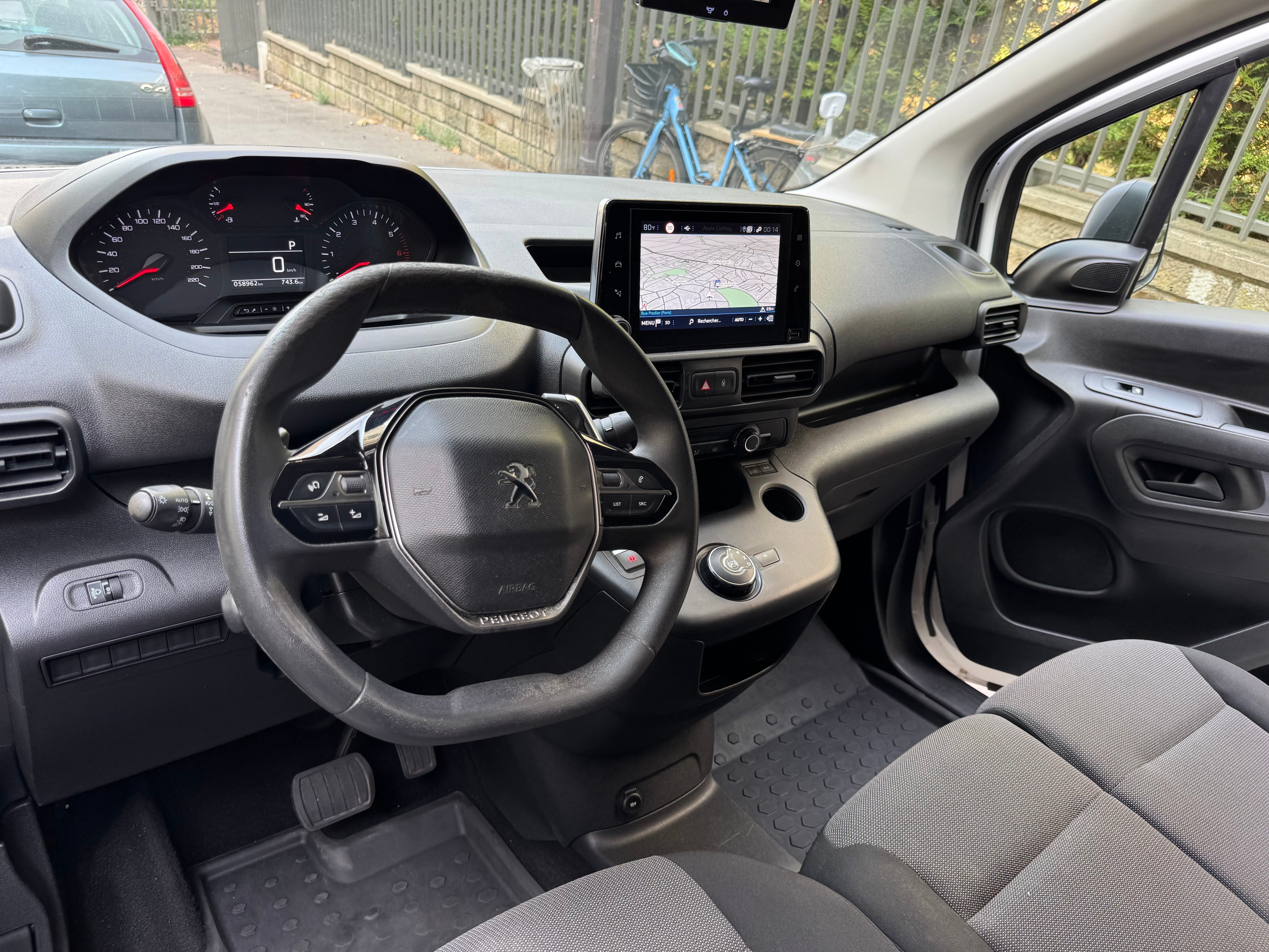 Peugeot Partner avec GPS