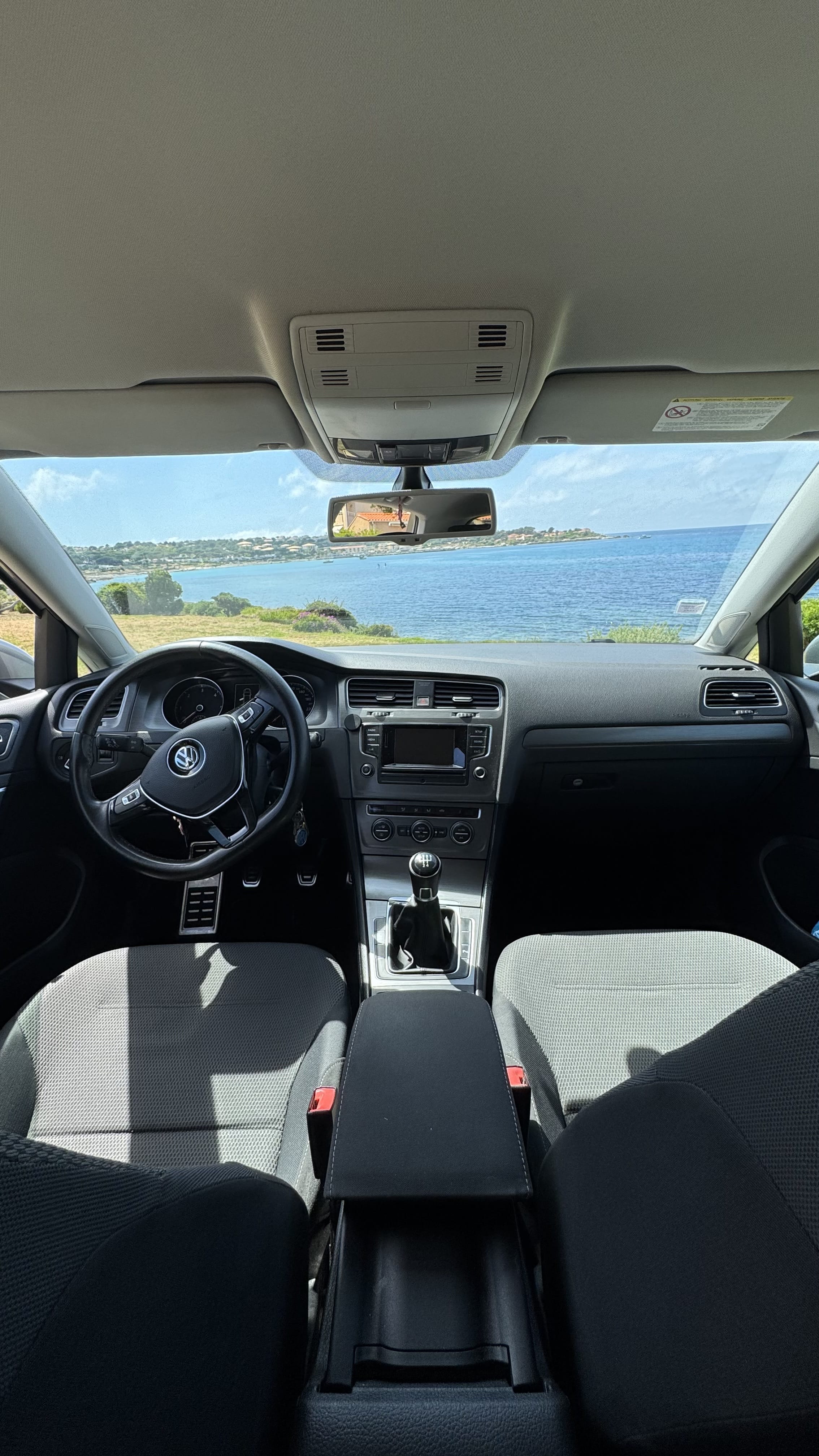 Volkswagen Golf avec GPS