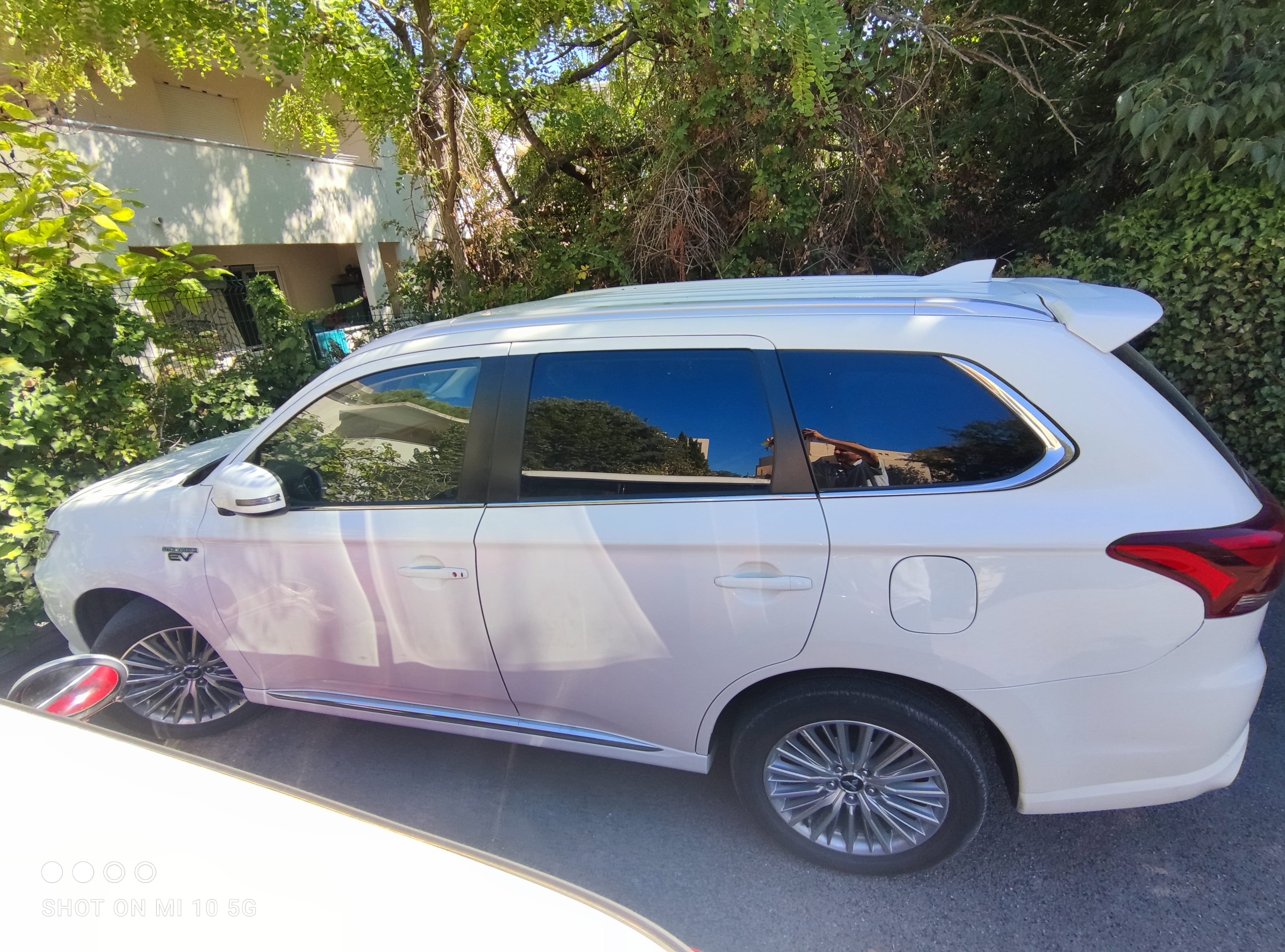 Mitsubishi Outlander Hybride avec Climatisation