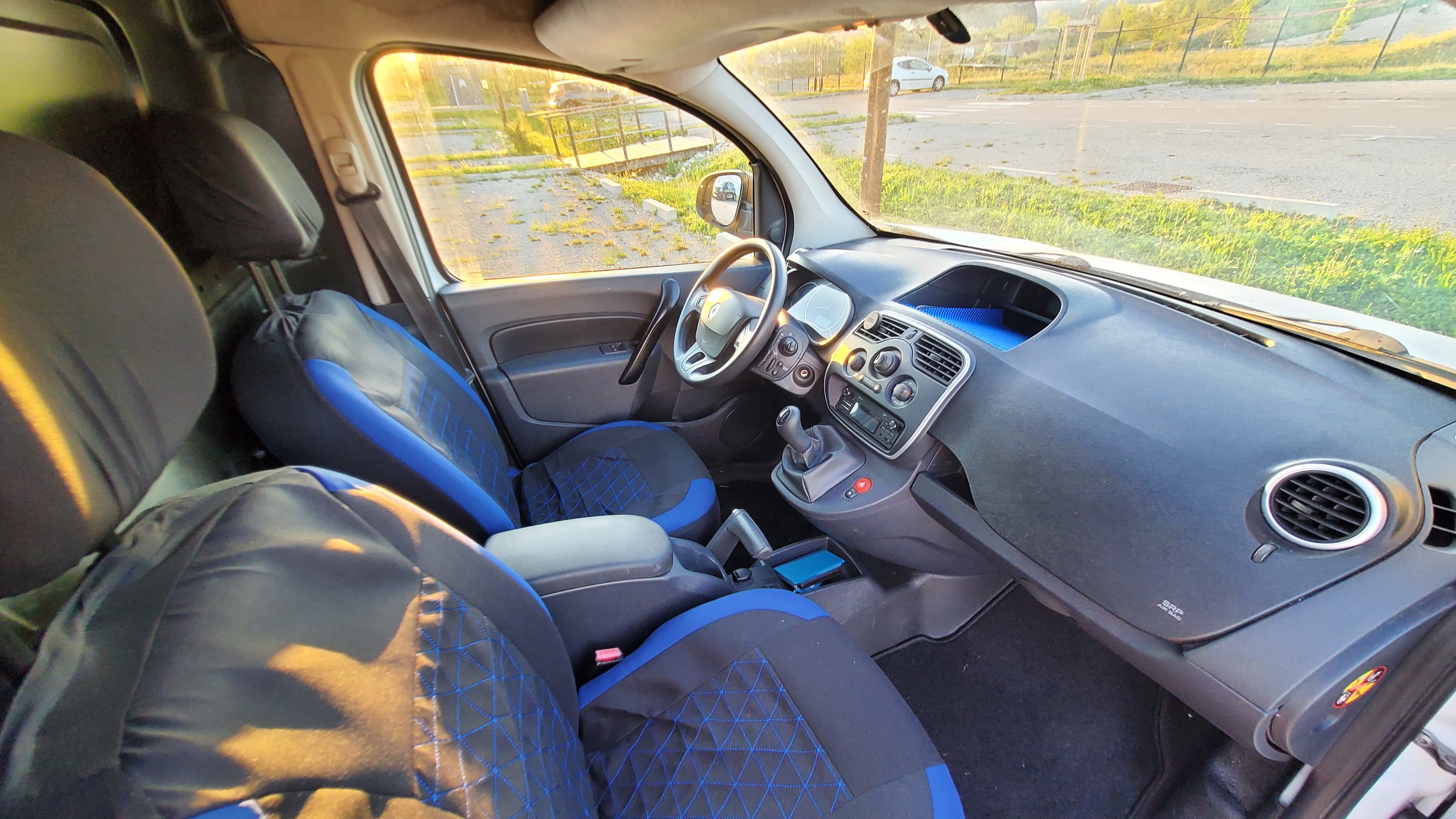 Renault Kangoo Fourgon avec Entrée audio / iPod