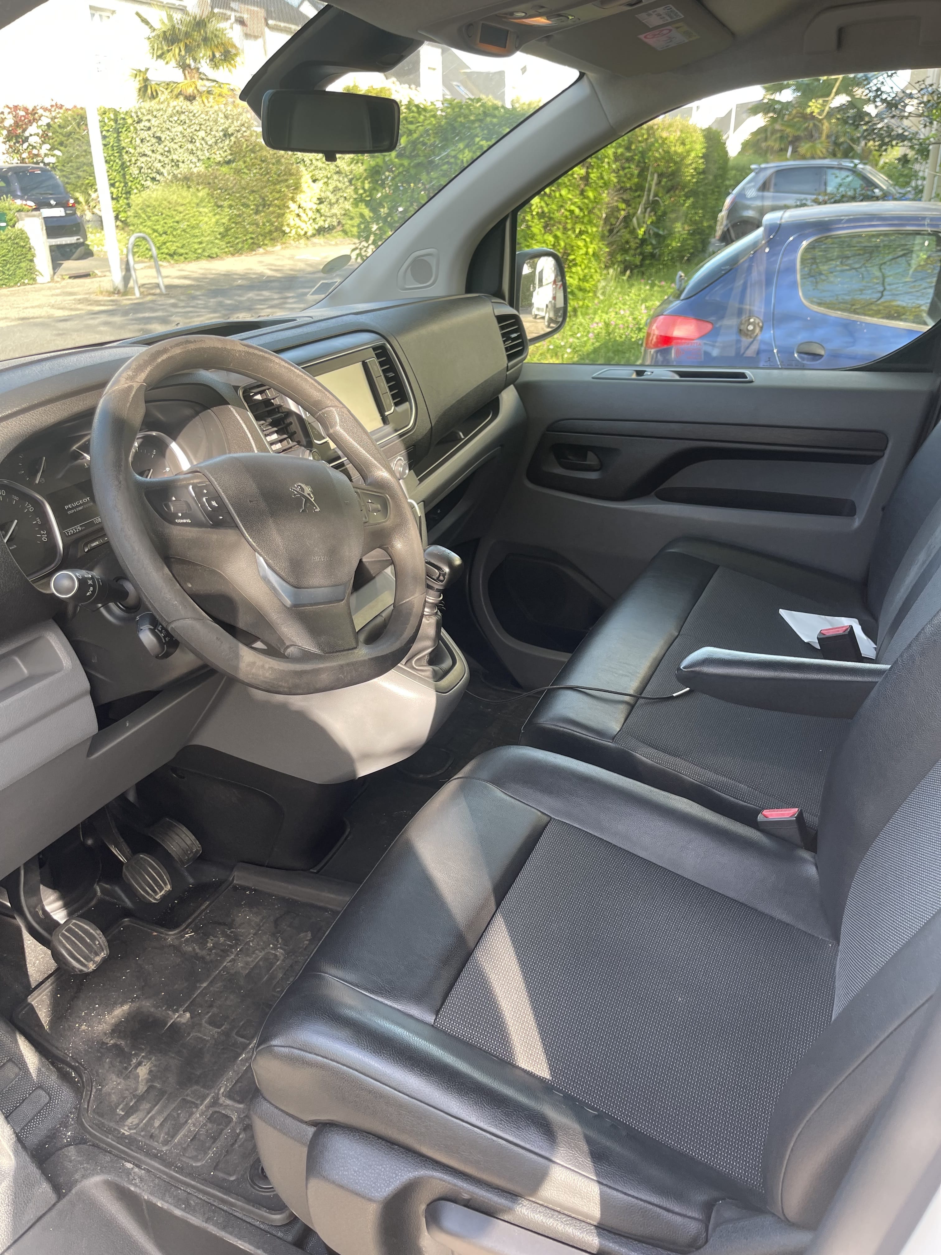 Peugeot Expert avec Apple CarPlay