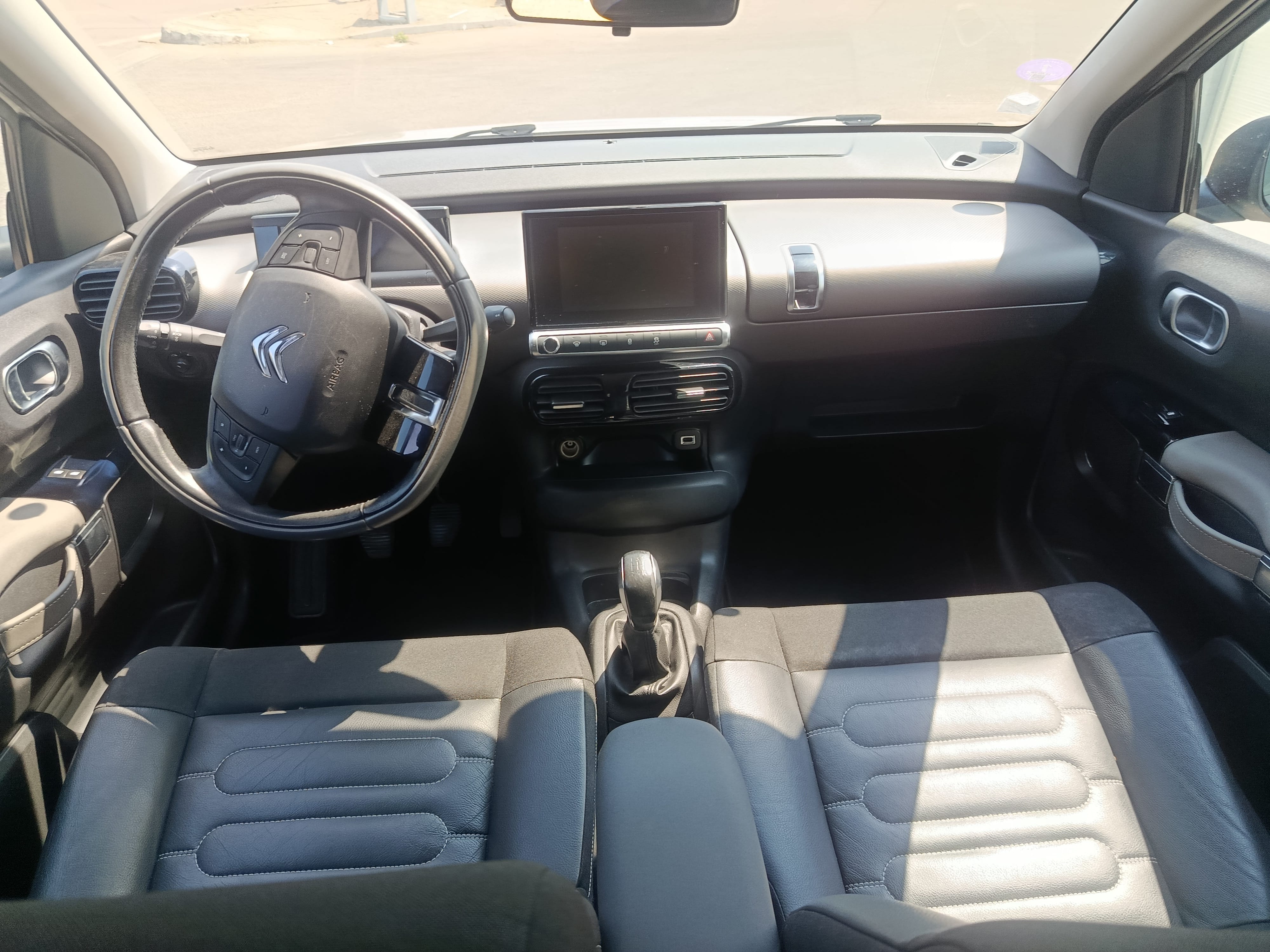 Citroen C4 Cactus avec GPS