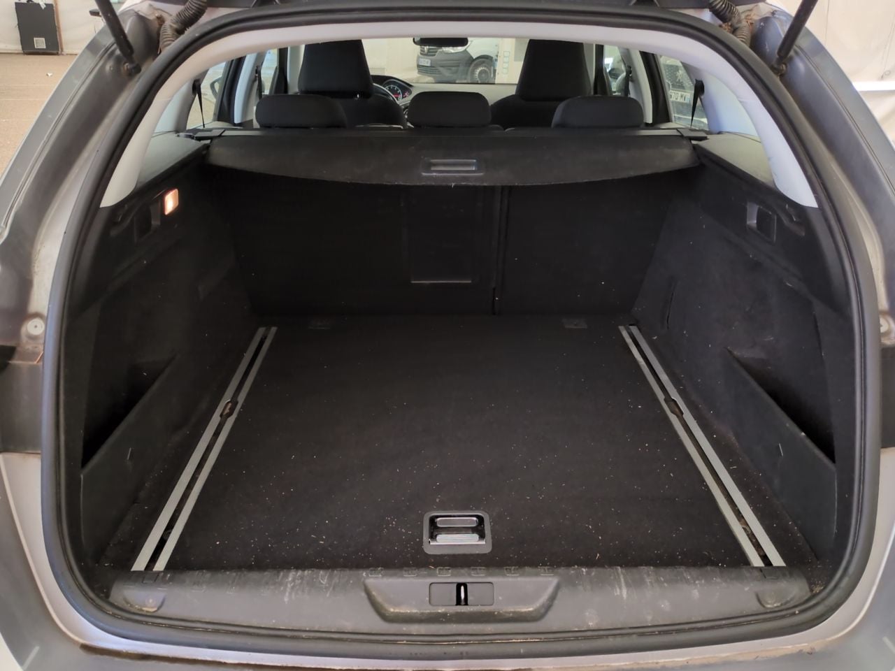 Peugeot 308 SW avec Siège bébé