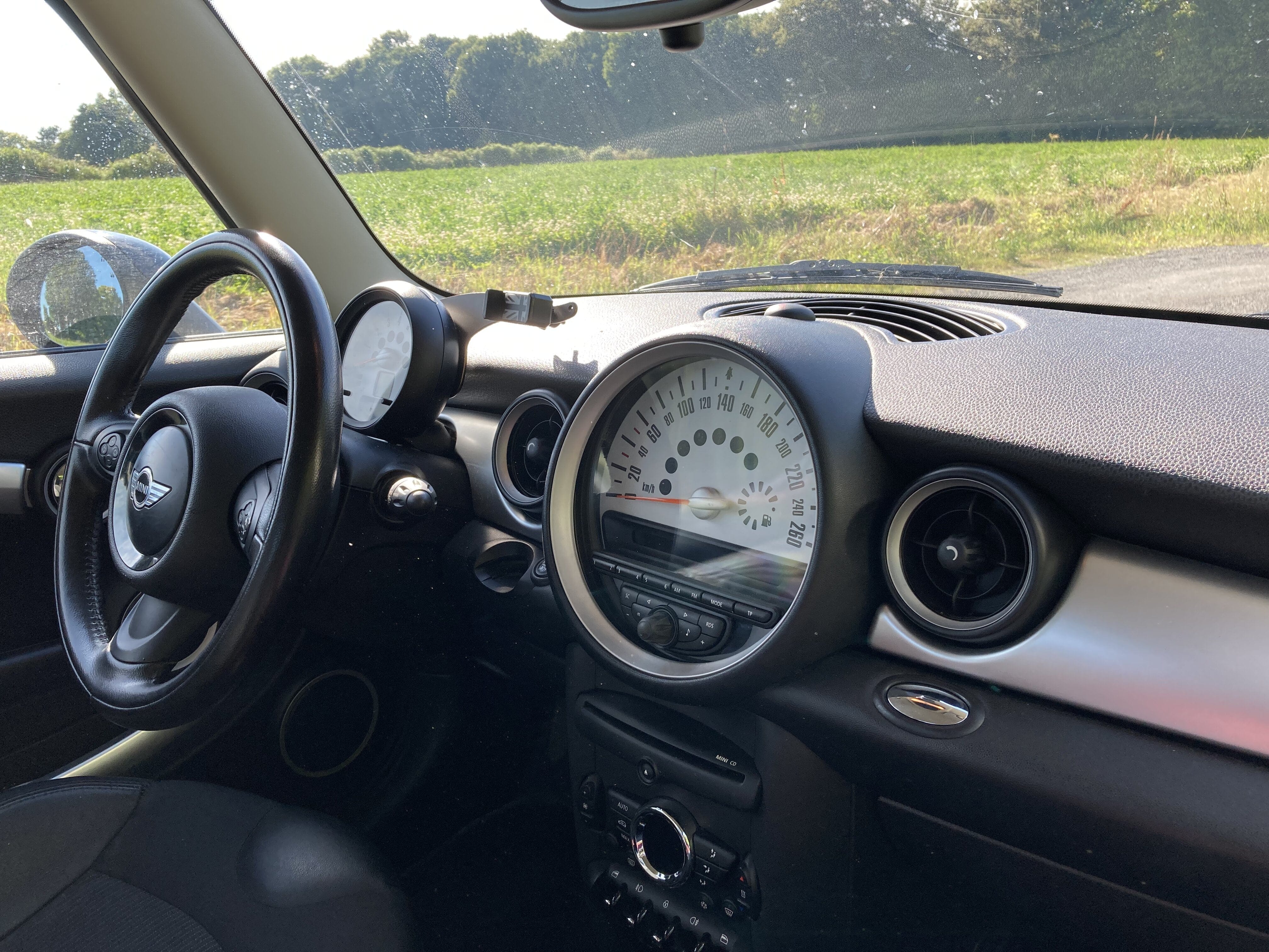 Mini Cooper 3 portes 120CV avec Entrée audio / iPod