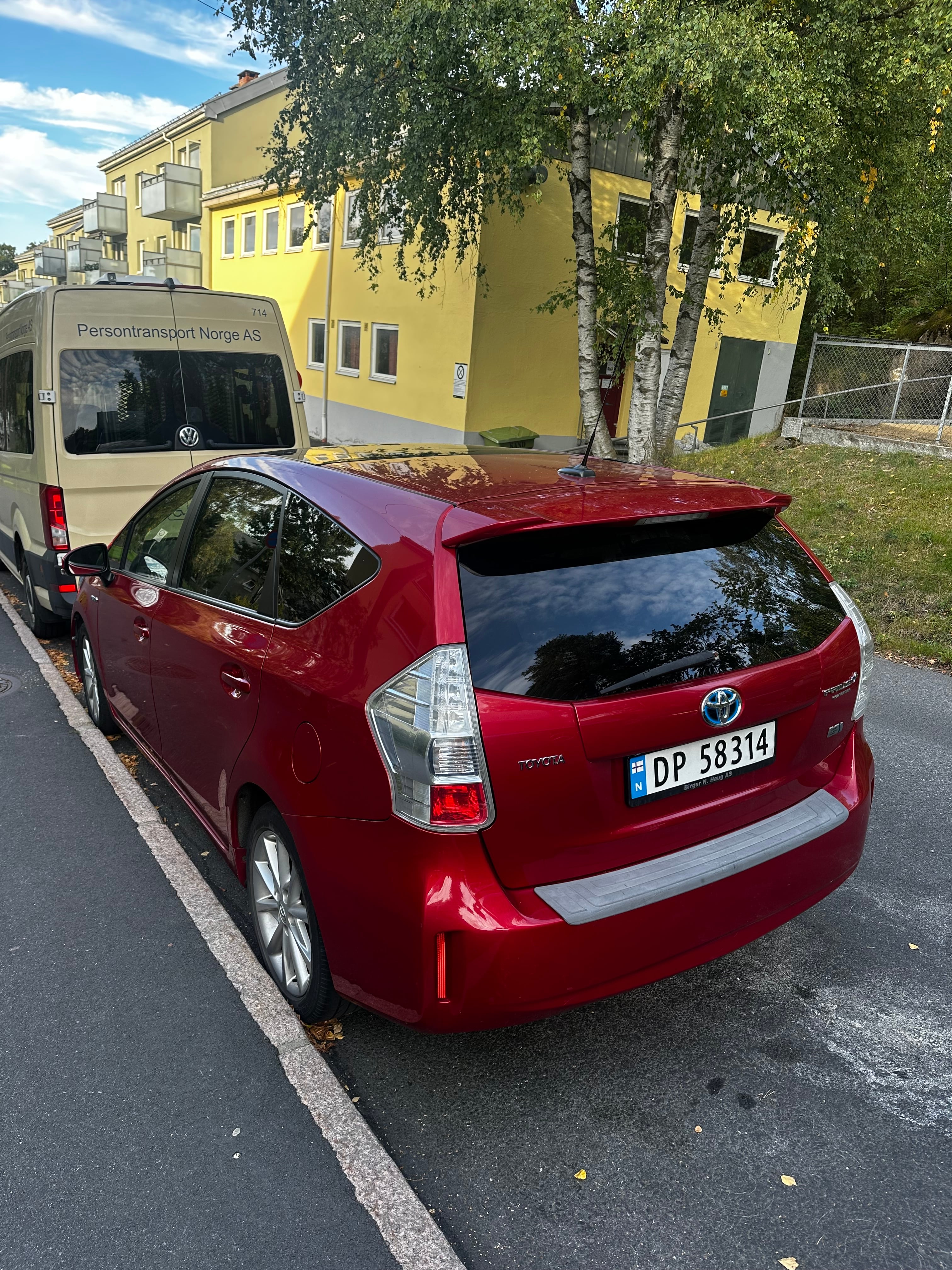 Toyota Prius + med Ryggekamera