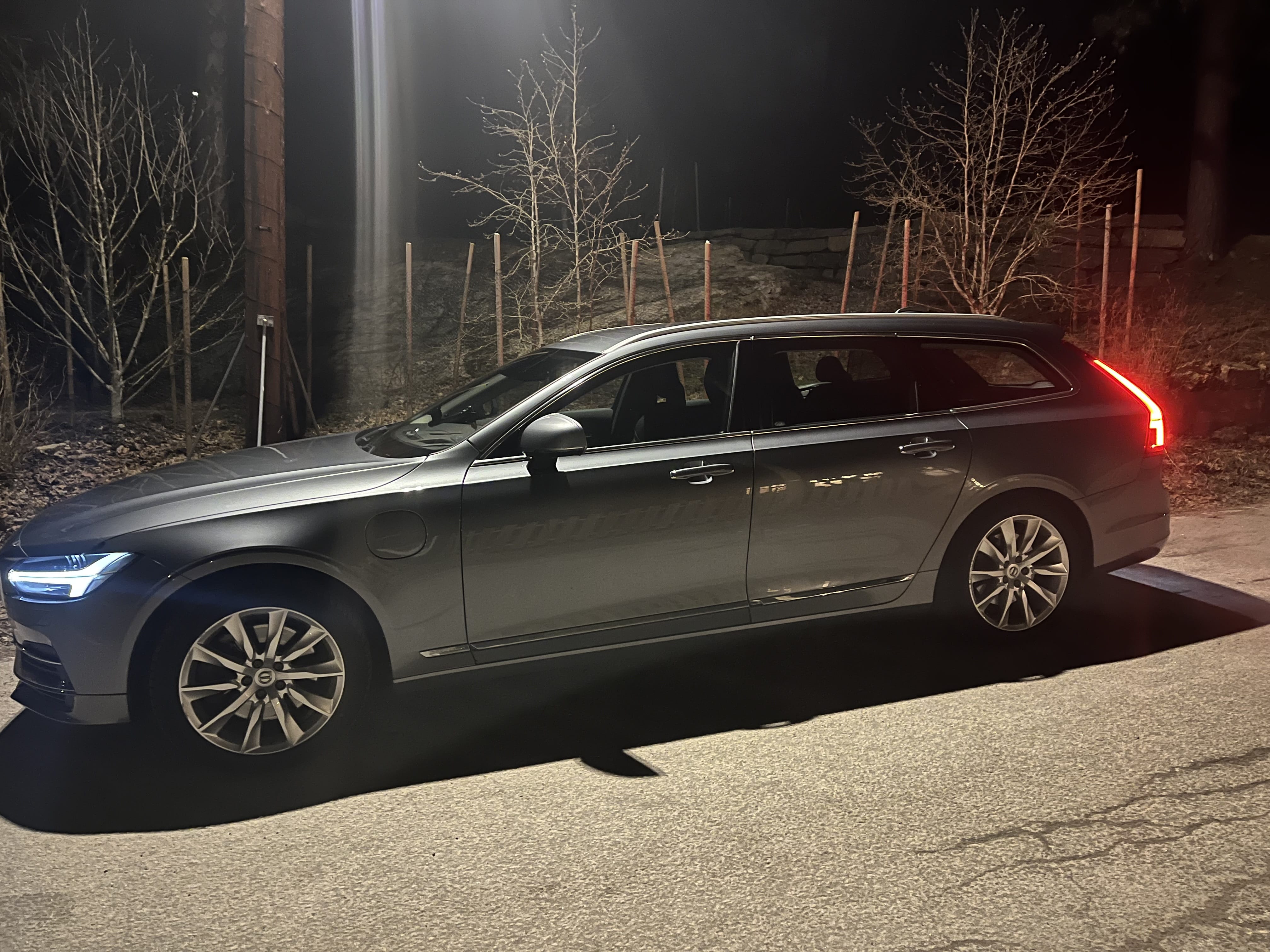Volvo V90 T8 Twin Engine med Aircondition