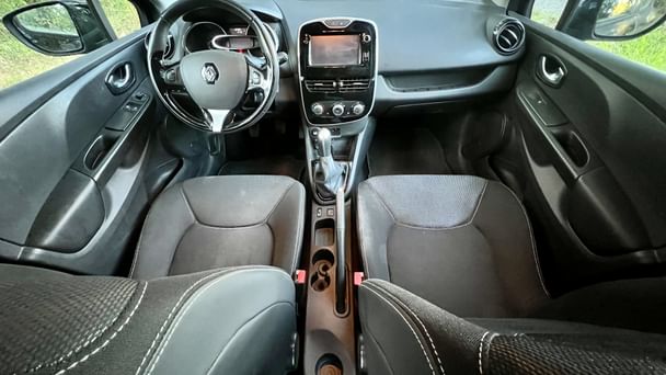 Renault Clio Renault Clio 4 – Confort et Économie au Rendez-vous avec Entrée audio / iPod