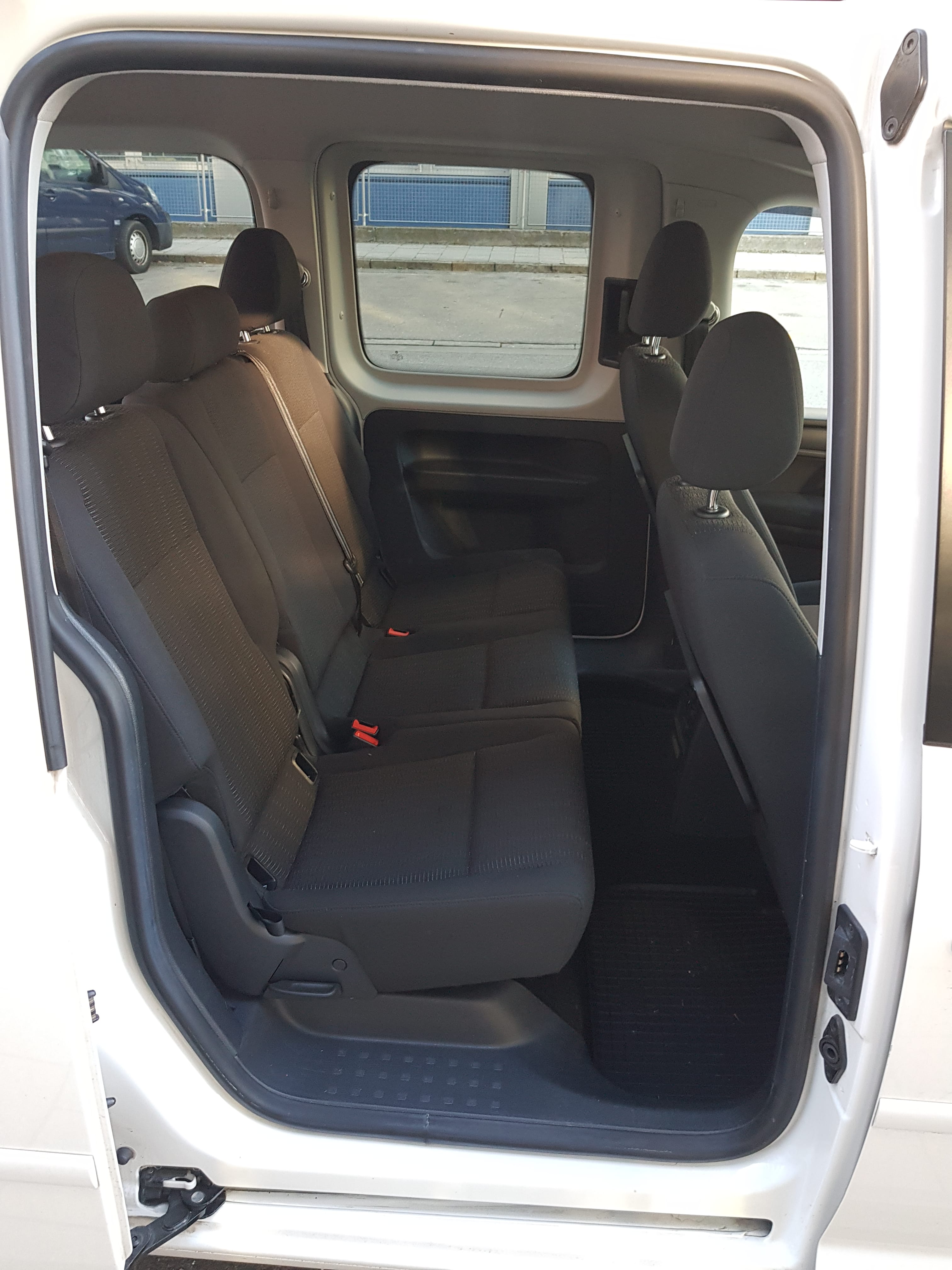 Volkswagen Caddy Maxi Van 2.0 TDI mit Audio-/iPod-Zugang