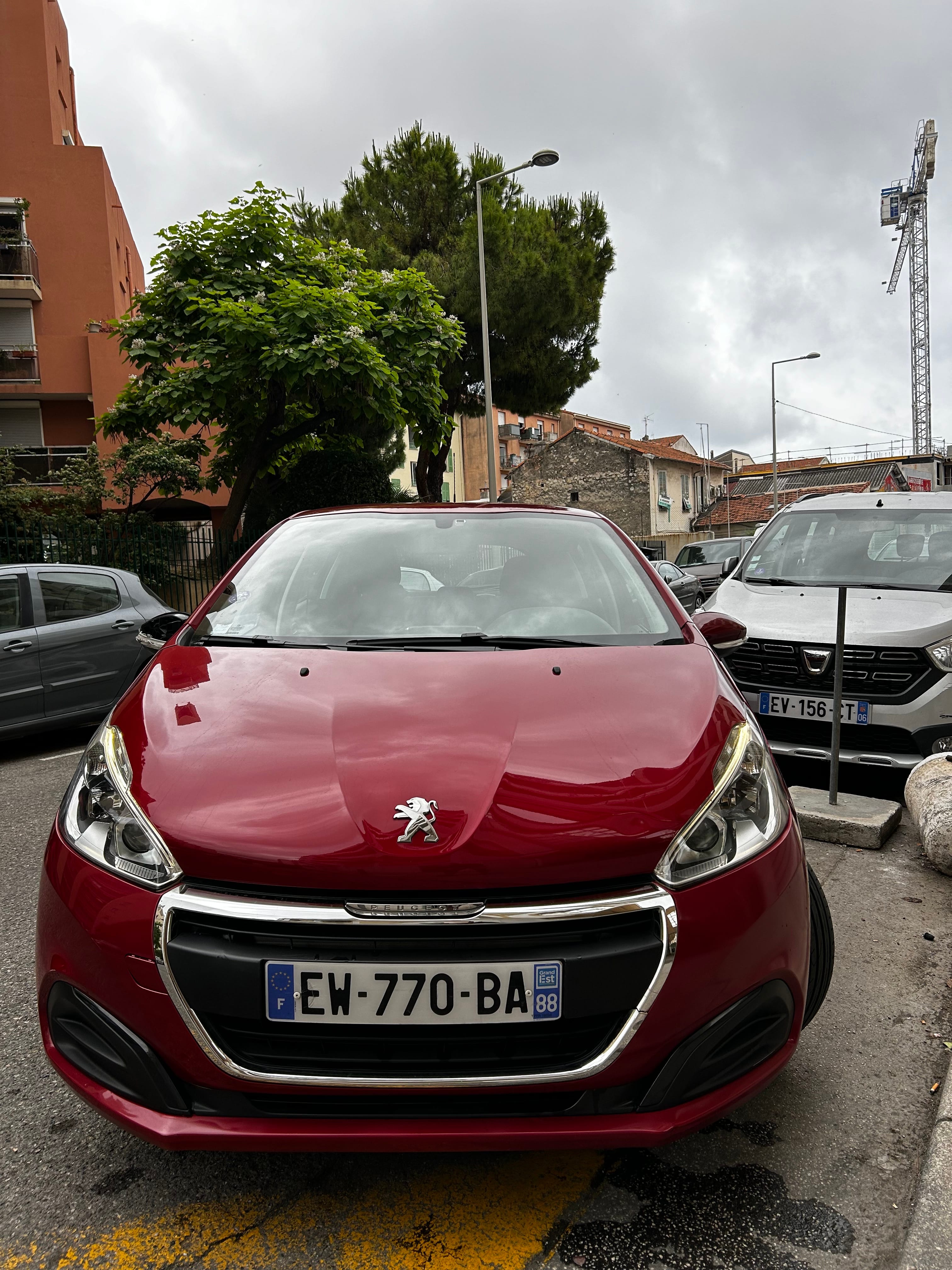 Peugeot 208