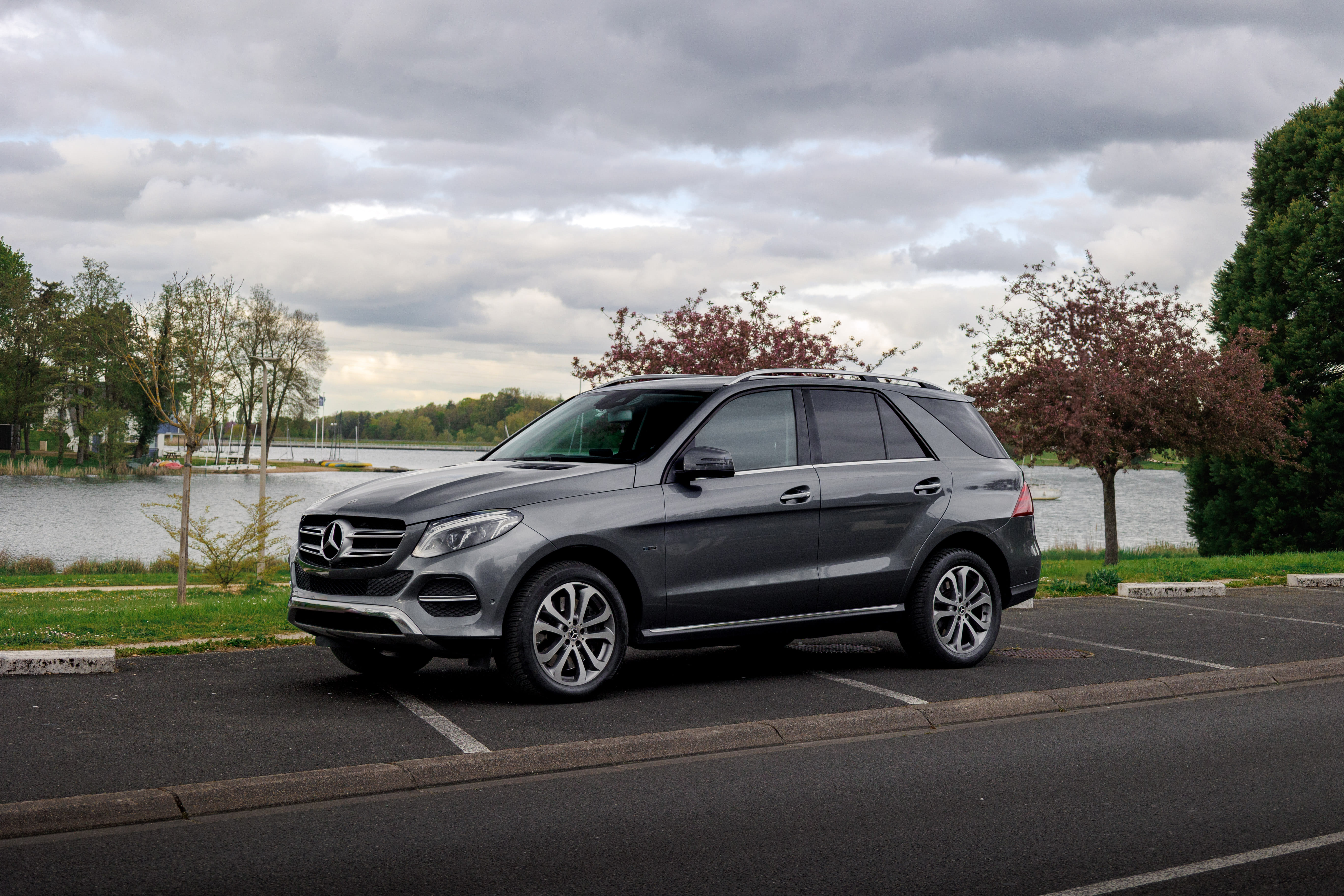 Mercedes-Benz Classe GLE Hybride, 2018, Essence 95 / Électrique (hybride), automatique