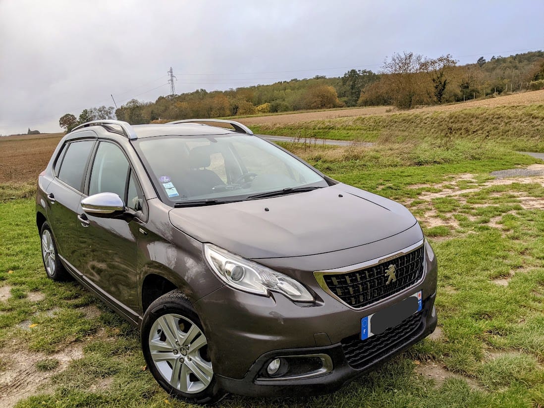 Peugeot 2008, 2016, Essence 98