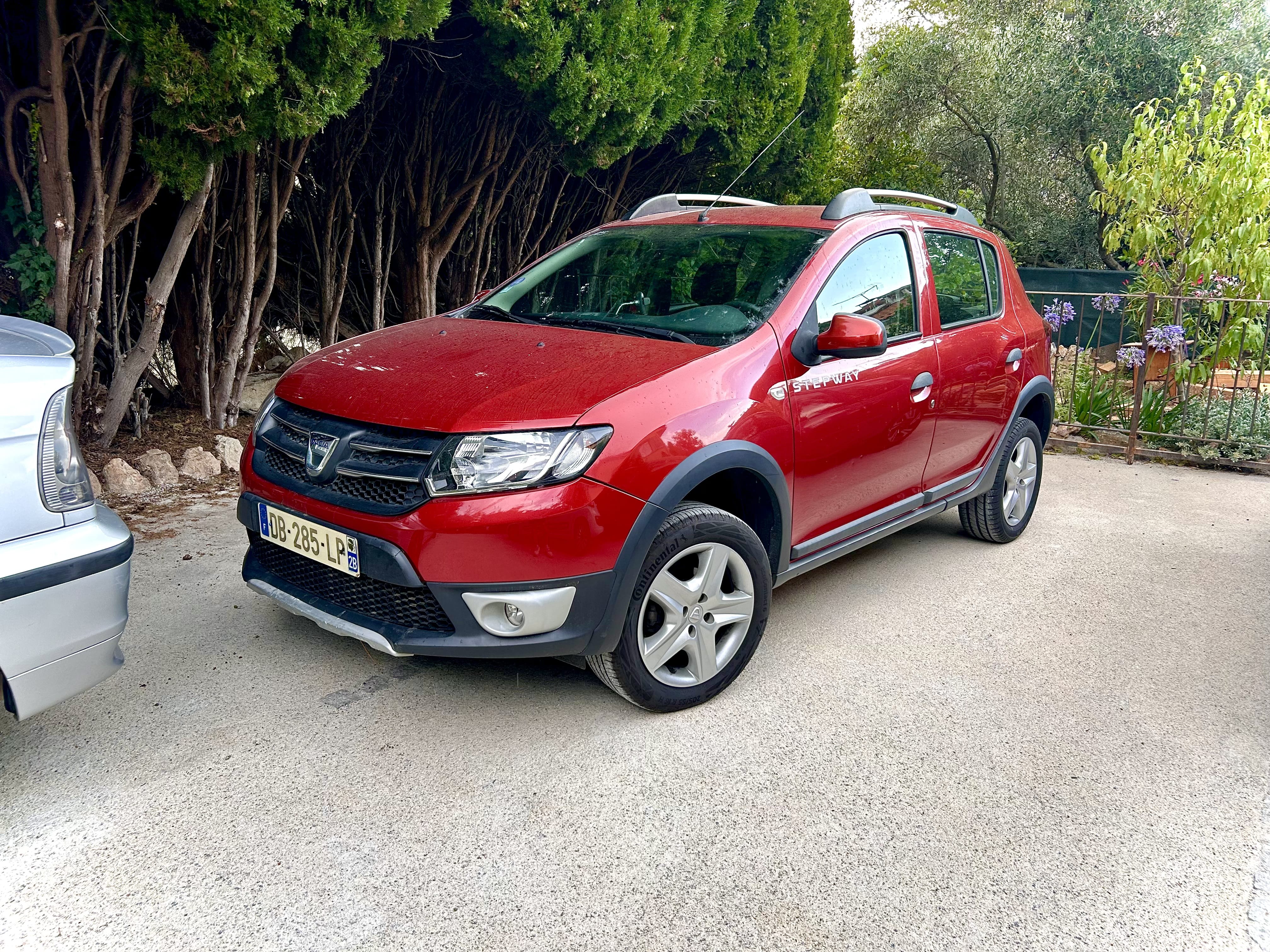Dacia Sandero Stepway 0.9 TCE 90 PRESTIGE, 2013, Essence 95