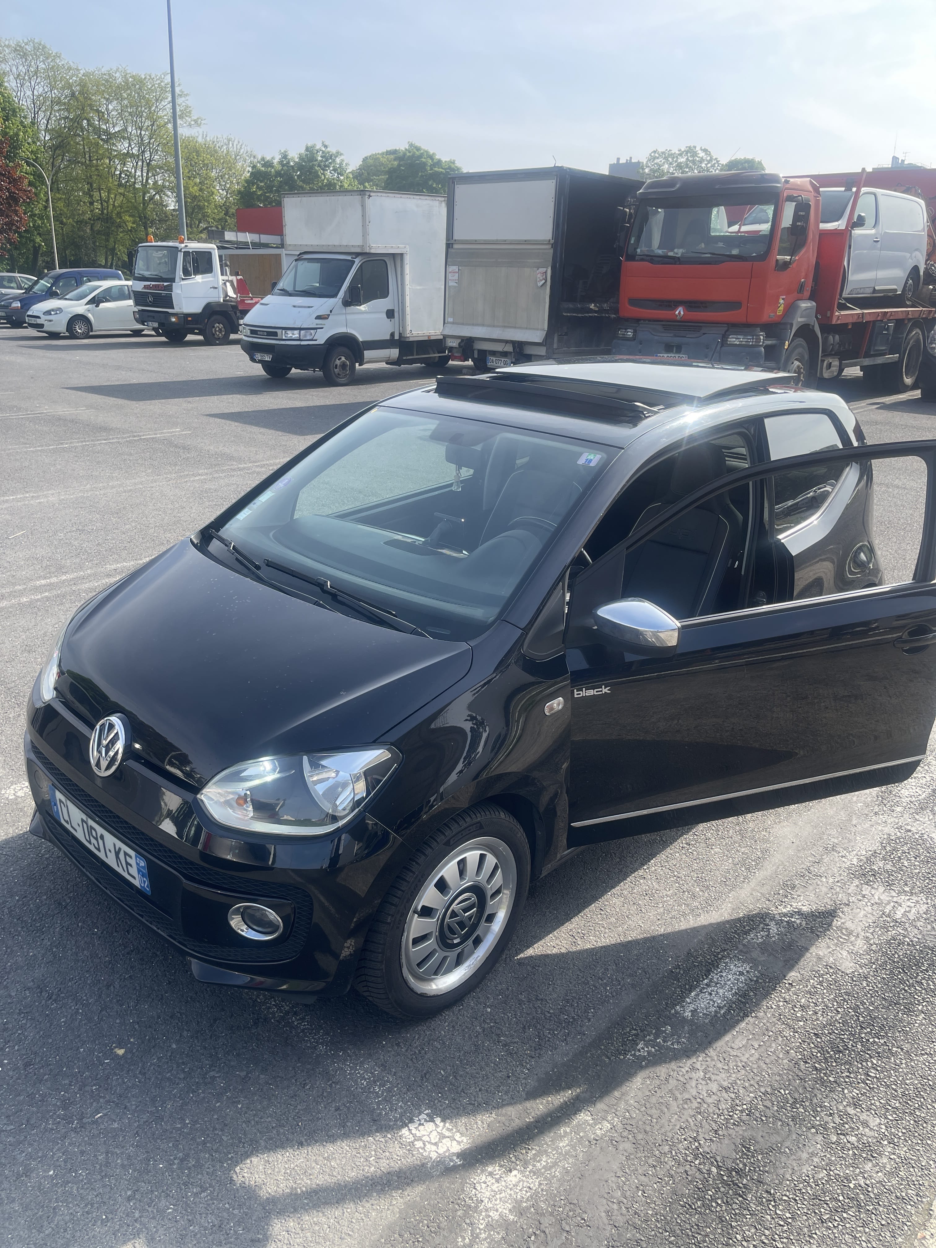 Volkswagen e-Up ! Édition black - 1.0 i 12V 75 cv, 2012, Essence 98
