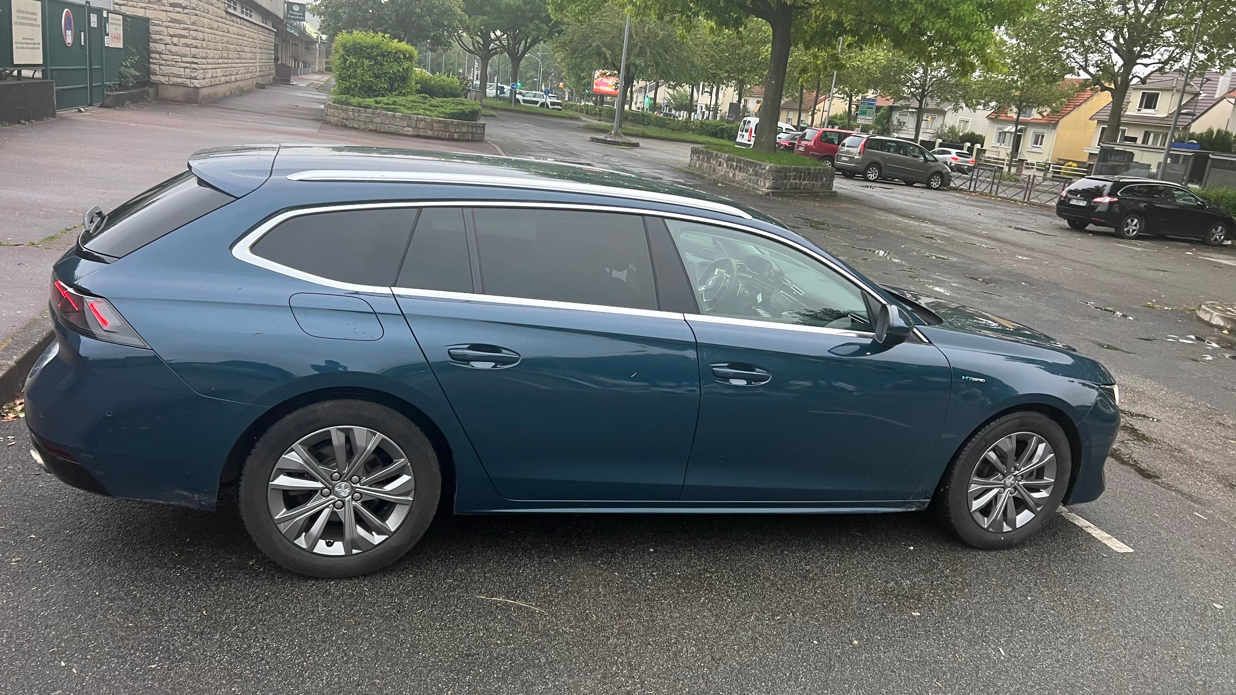 Peugeot 508 SW, 2021, Essence 98 / Électrique (hybride), automatique