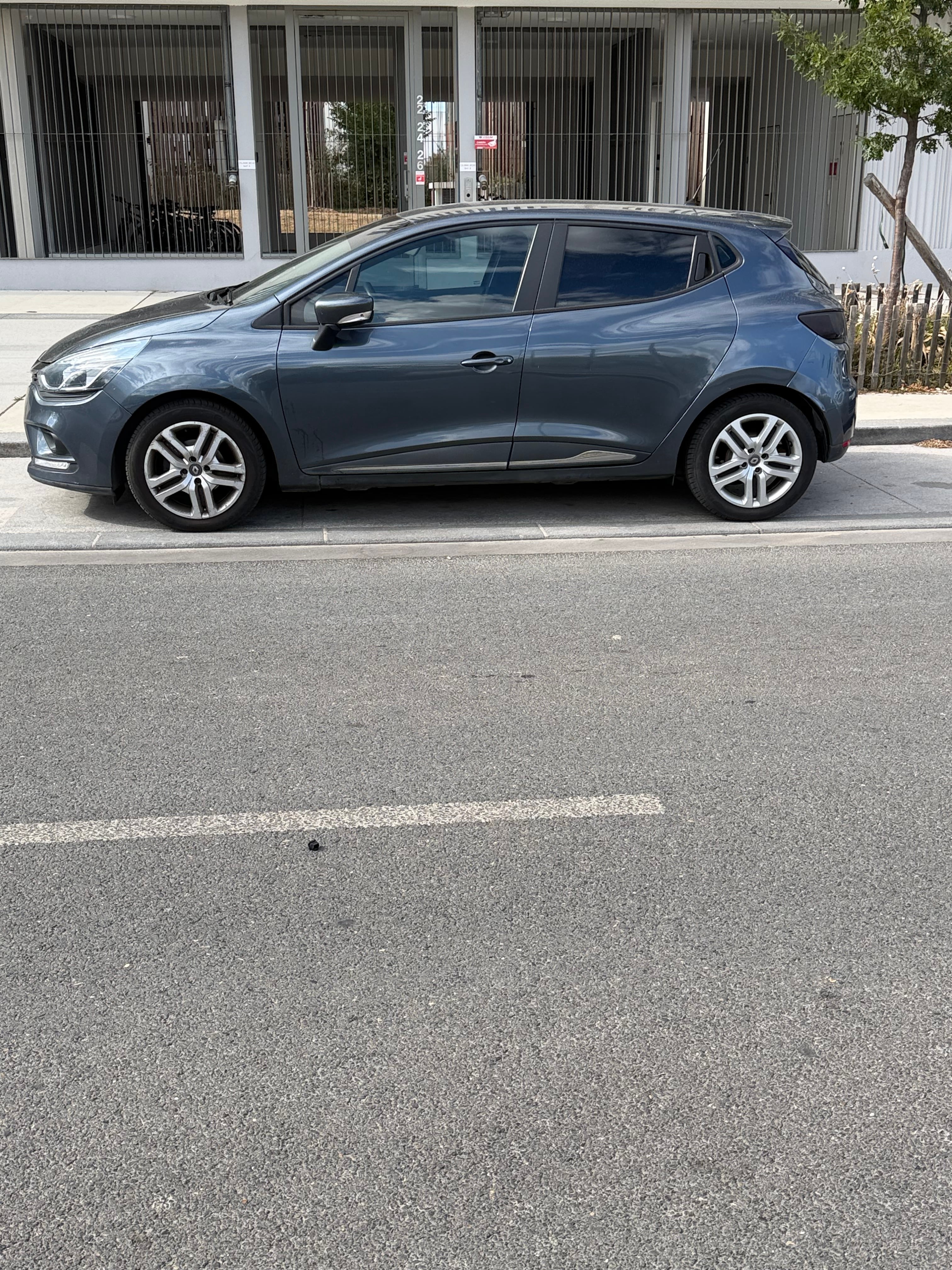 Renault Clio avec Climatisation