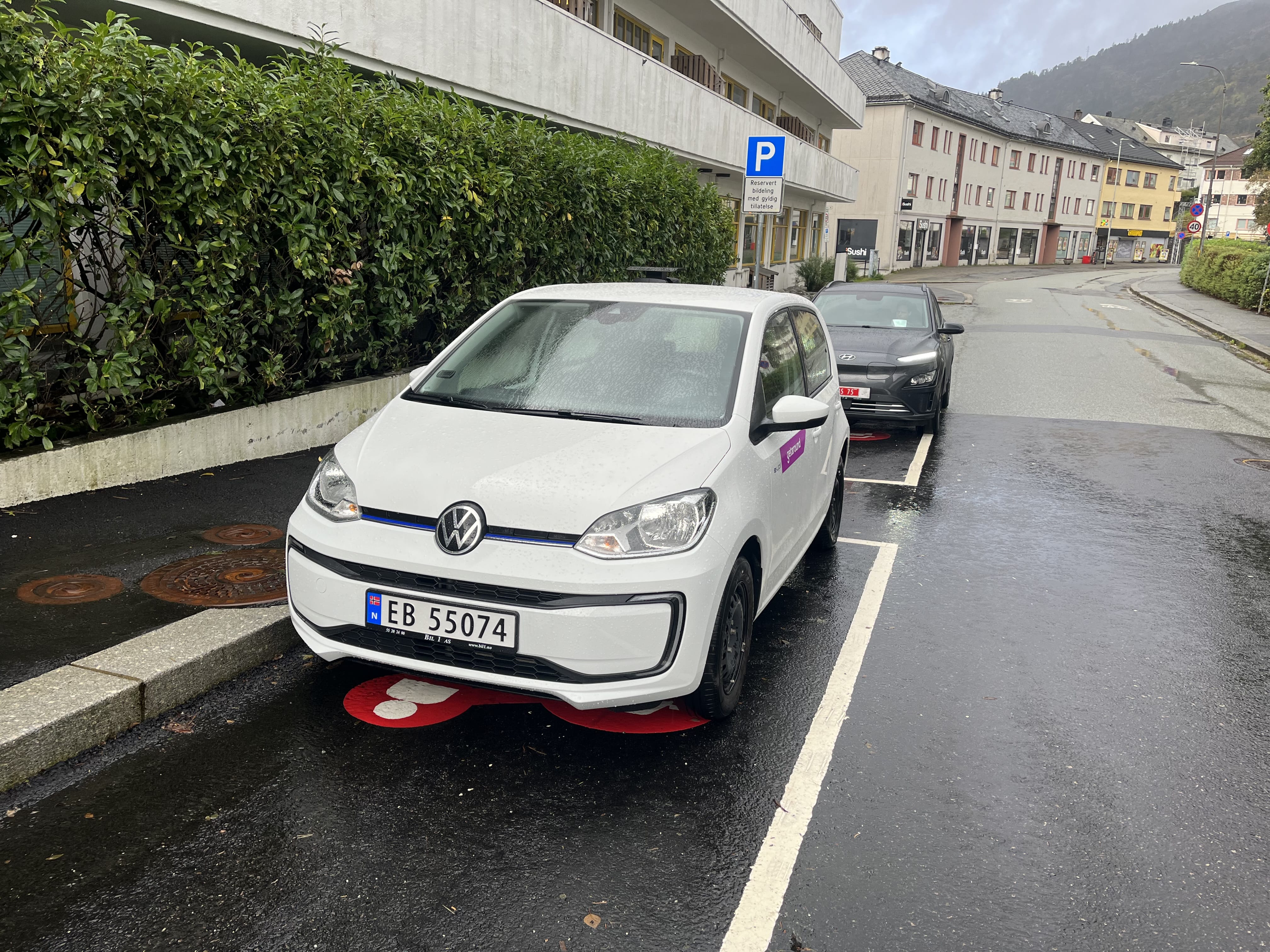 Volkswagen Up! EL bil, 35 kw, inntil 250km rekkevidde med Bluetooth audio