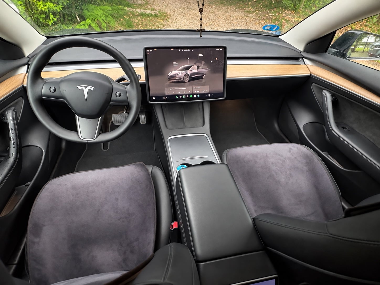 Tesla Model 3 Long Range con GPS