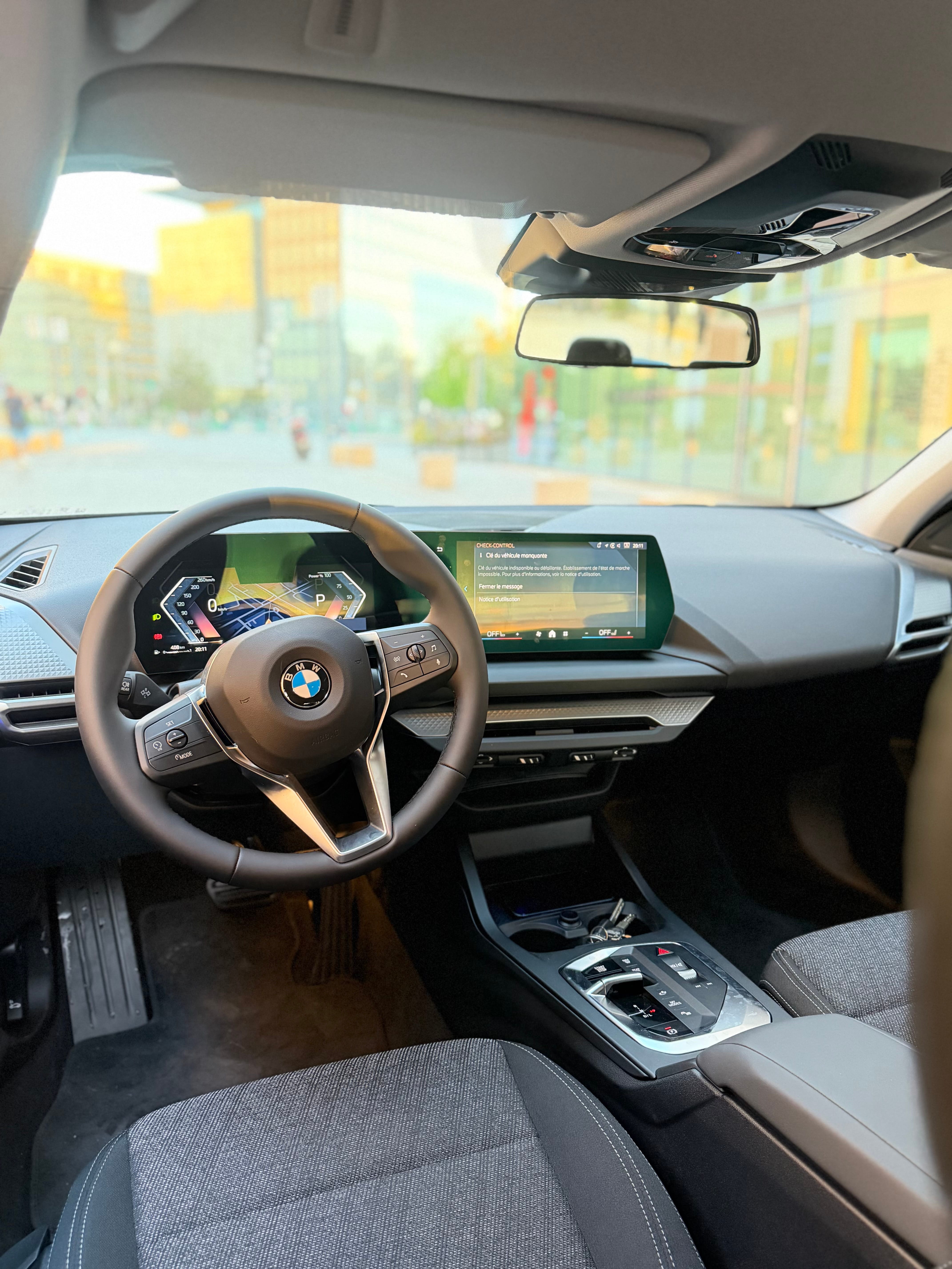 BMW Série 1 avec GPS