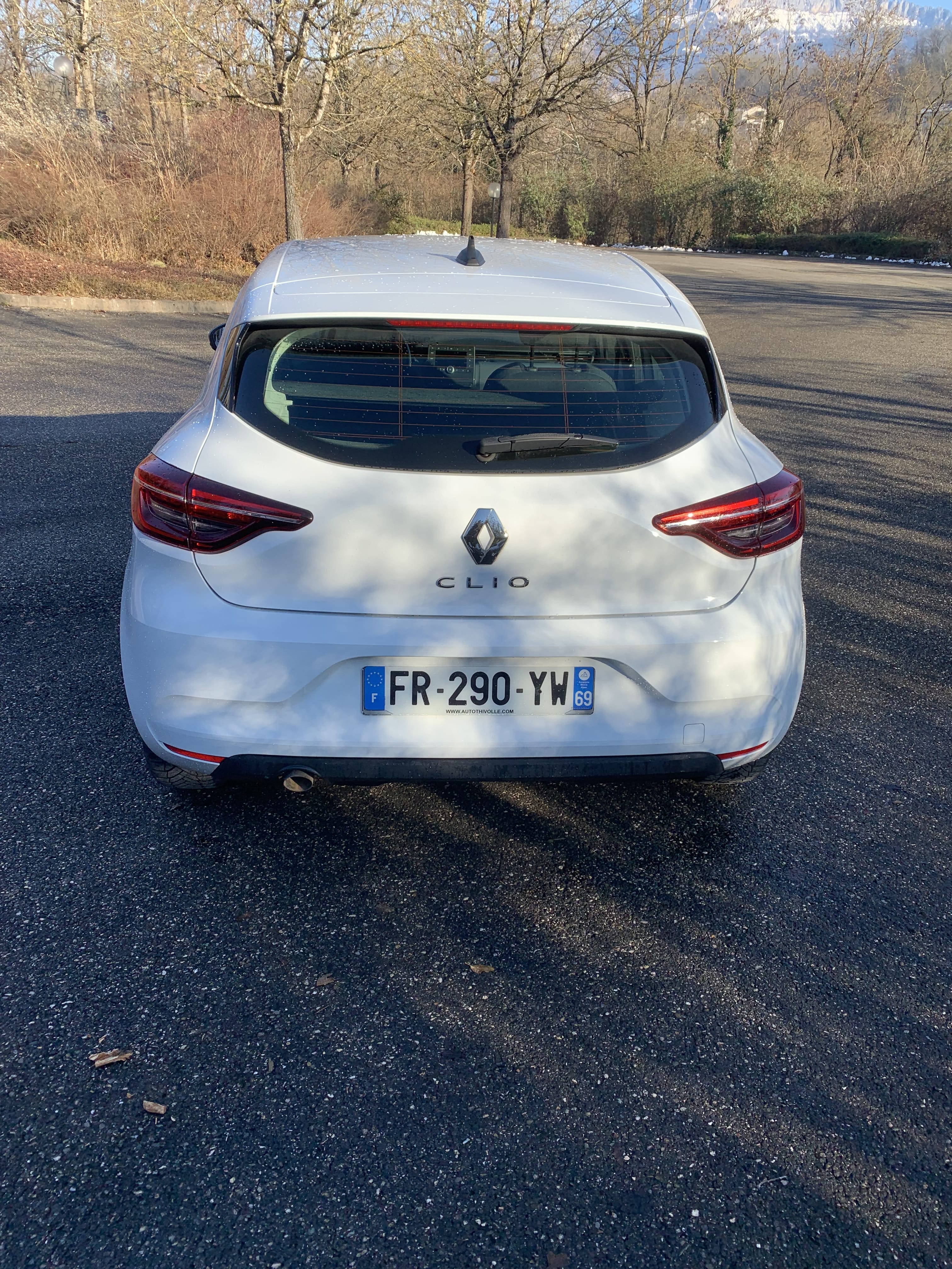 Renault Clio Société Air dci 85 ch avec Pneus neige