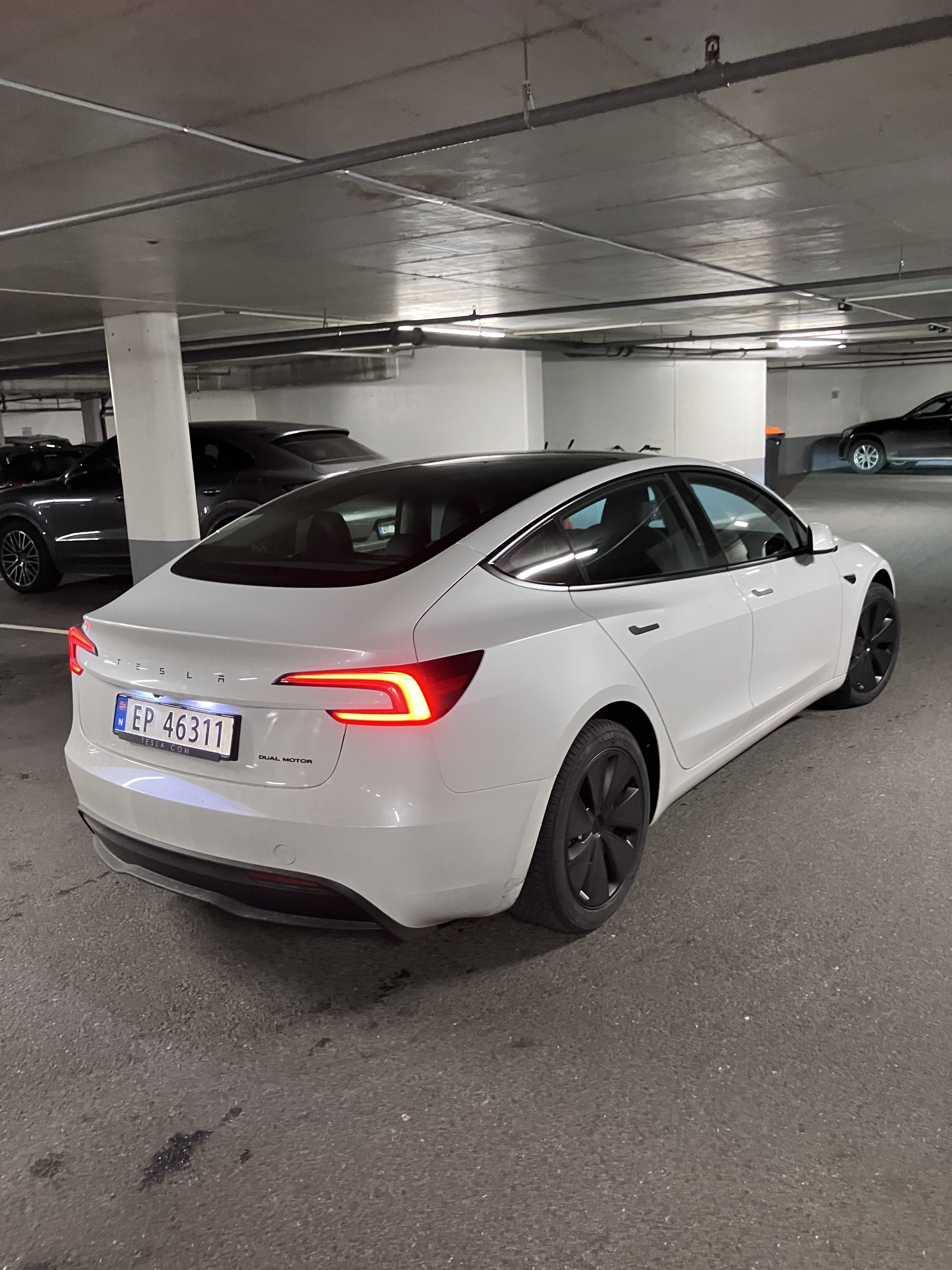 Tesla Model 3 Long Range med Aircondition