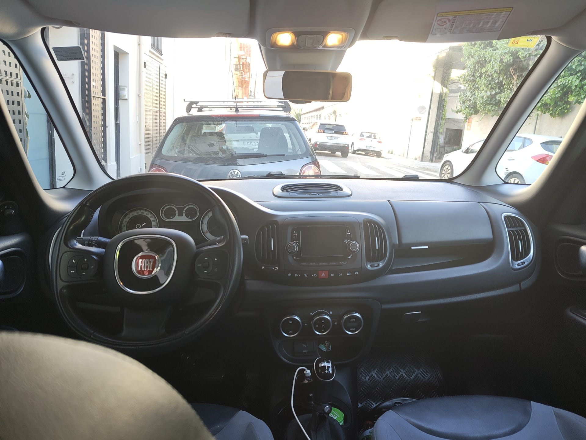 Fiat 500 Lounge mit Kindersitz