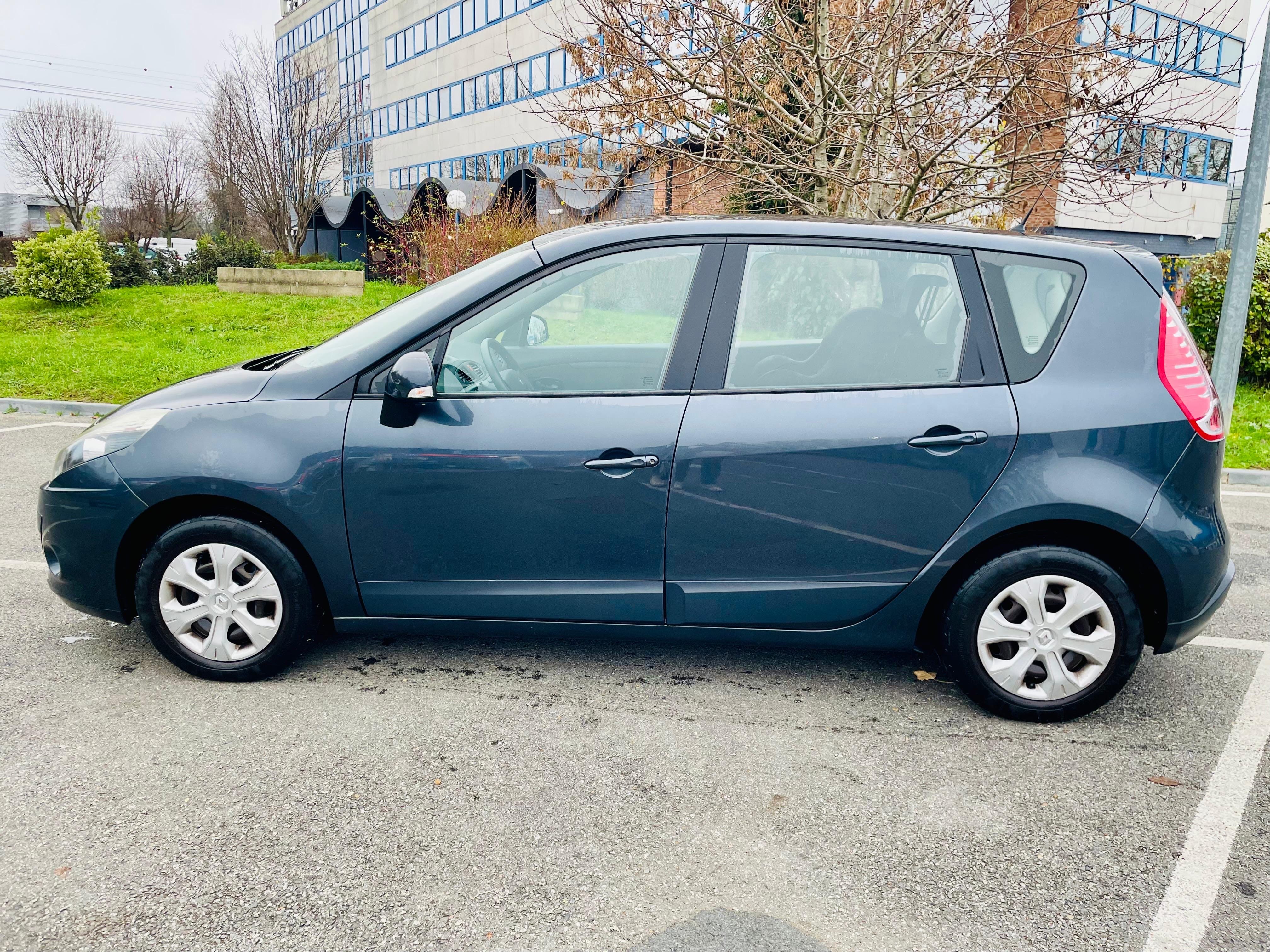 Renault Scenic avec Climatisation