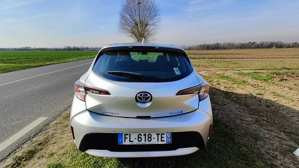 Toyota Corolla Hybride avec GPS