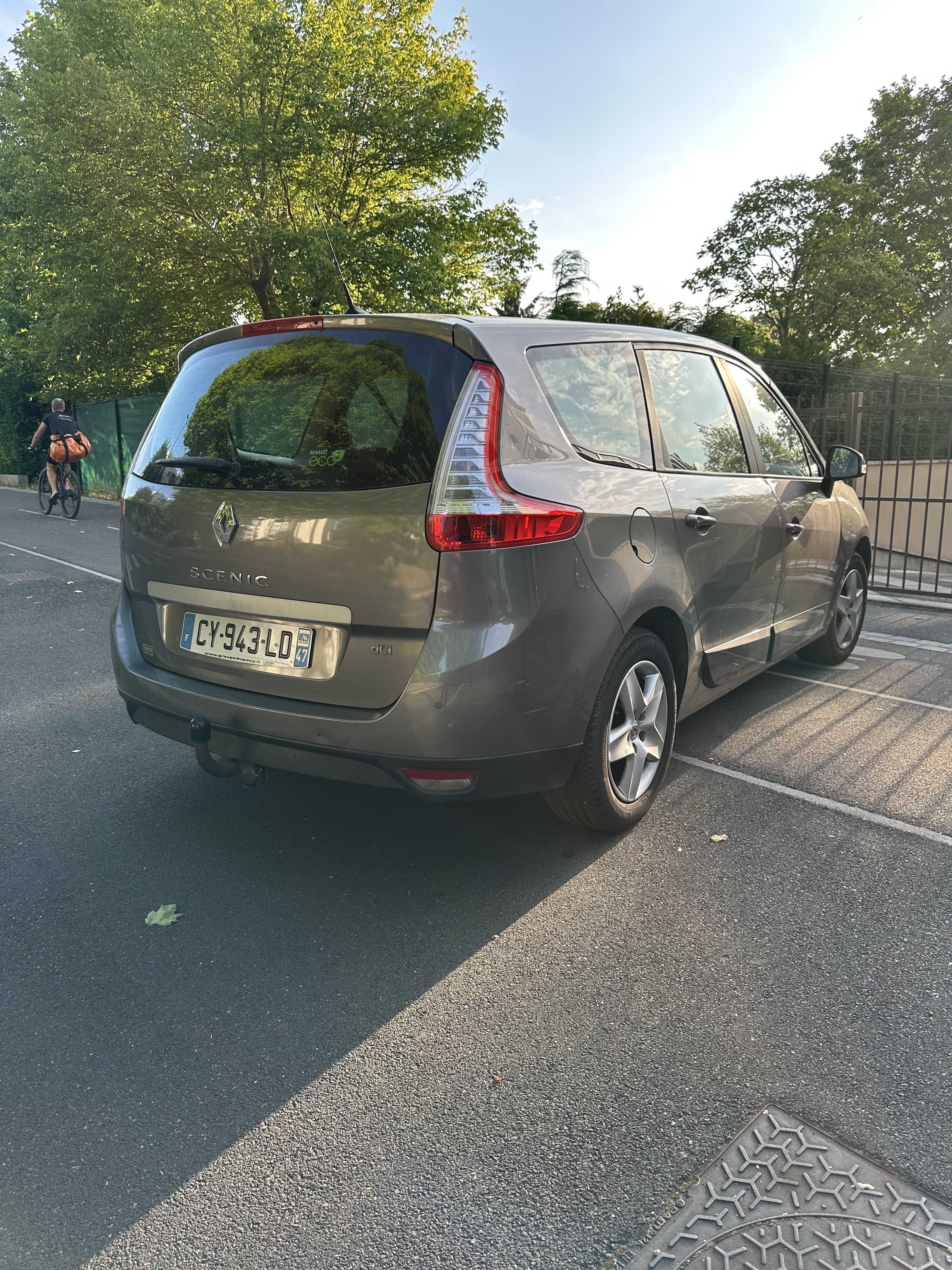 Renault Grand Scenic avec GPS