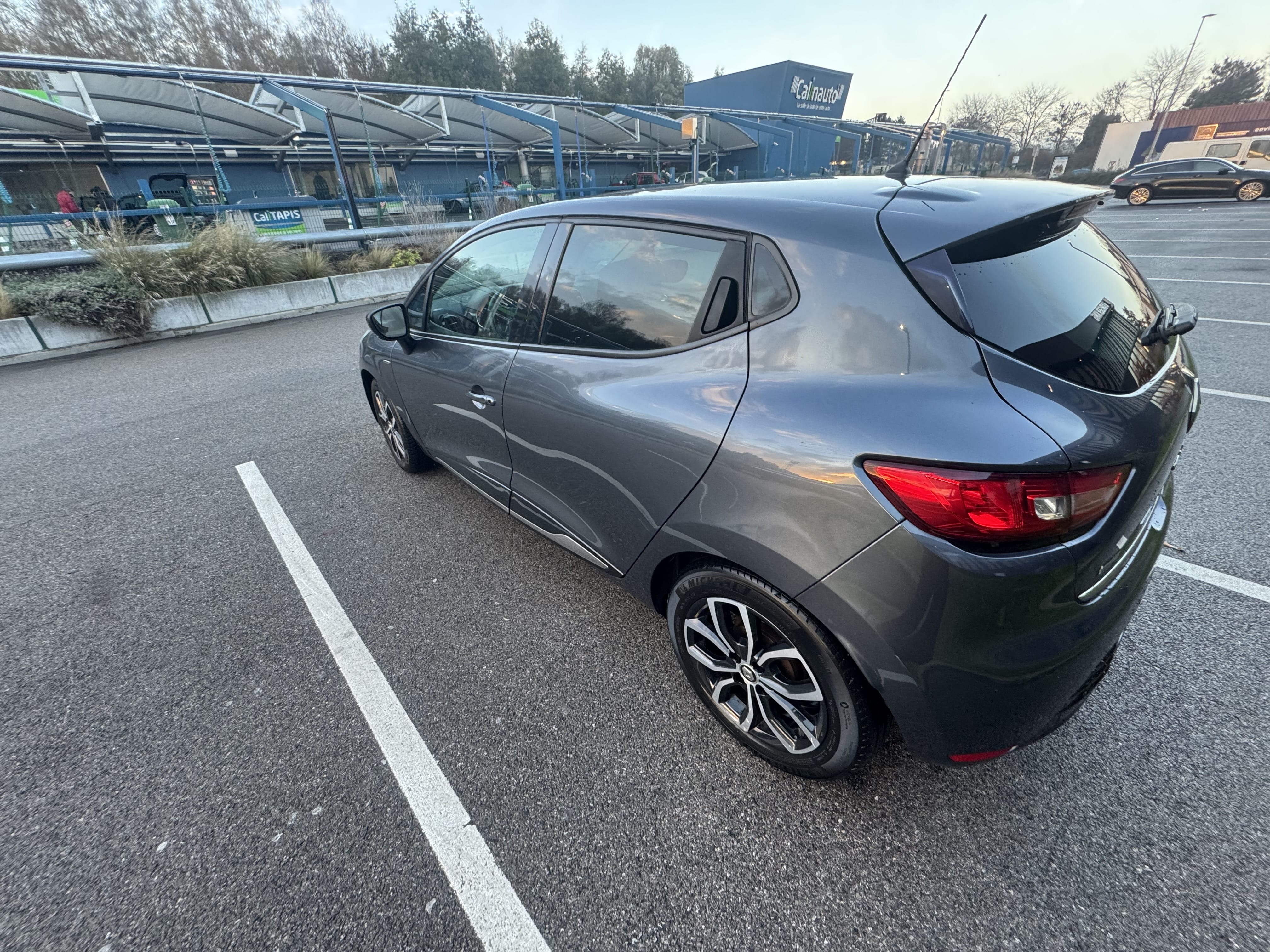 Renault Clio avec GPS