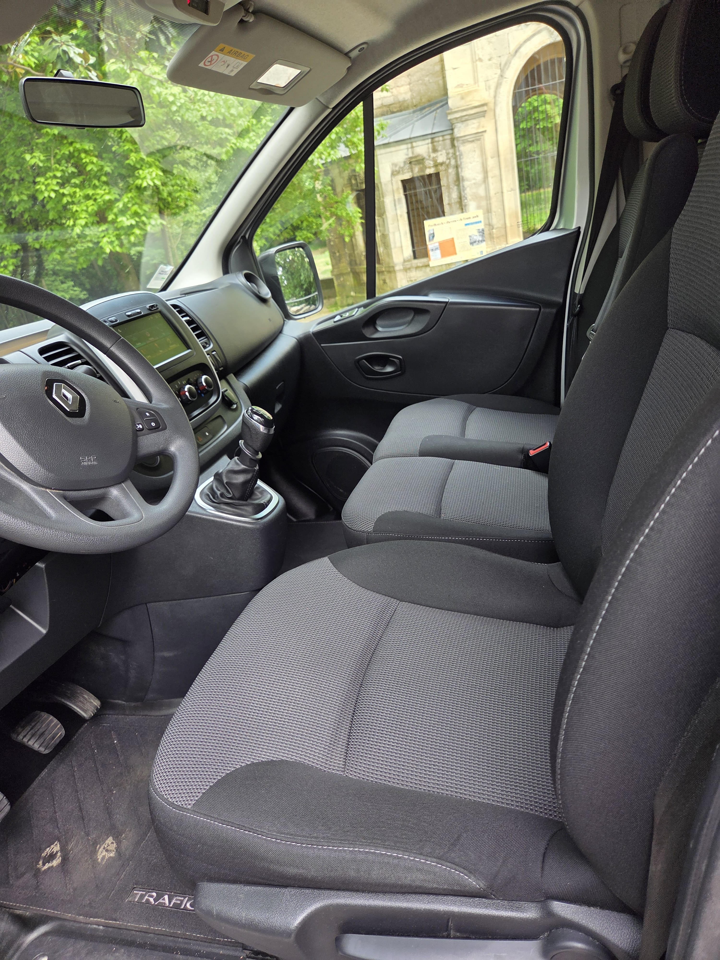 Renault Trafic Passenger avec Apple CarPlay