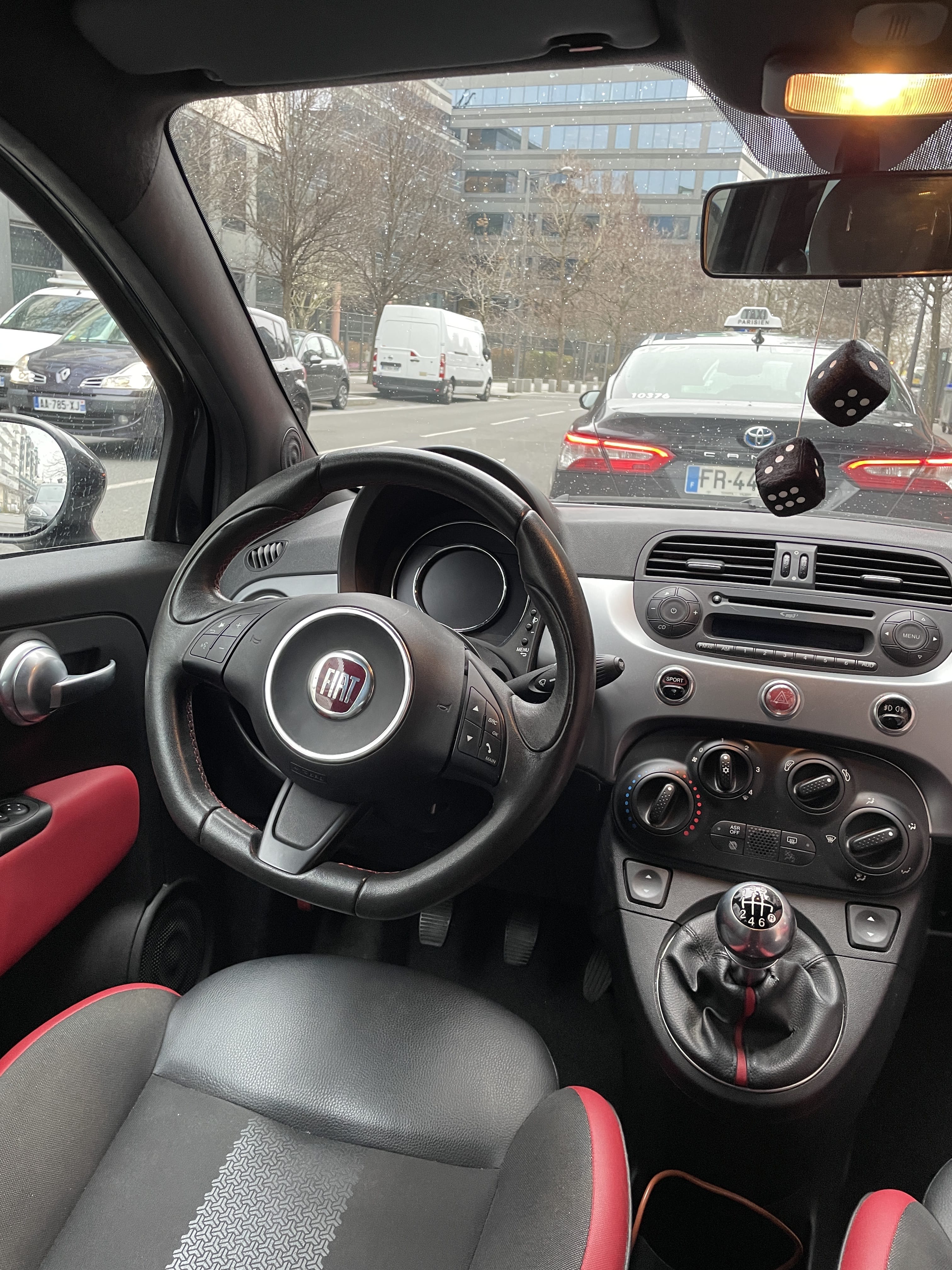Fiat 500 Sport avec Apple CarPlay