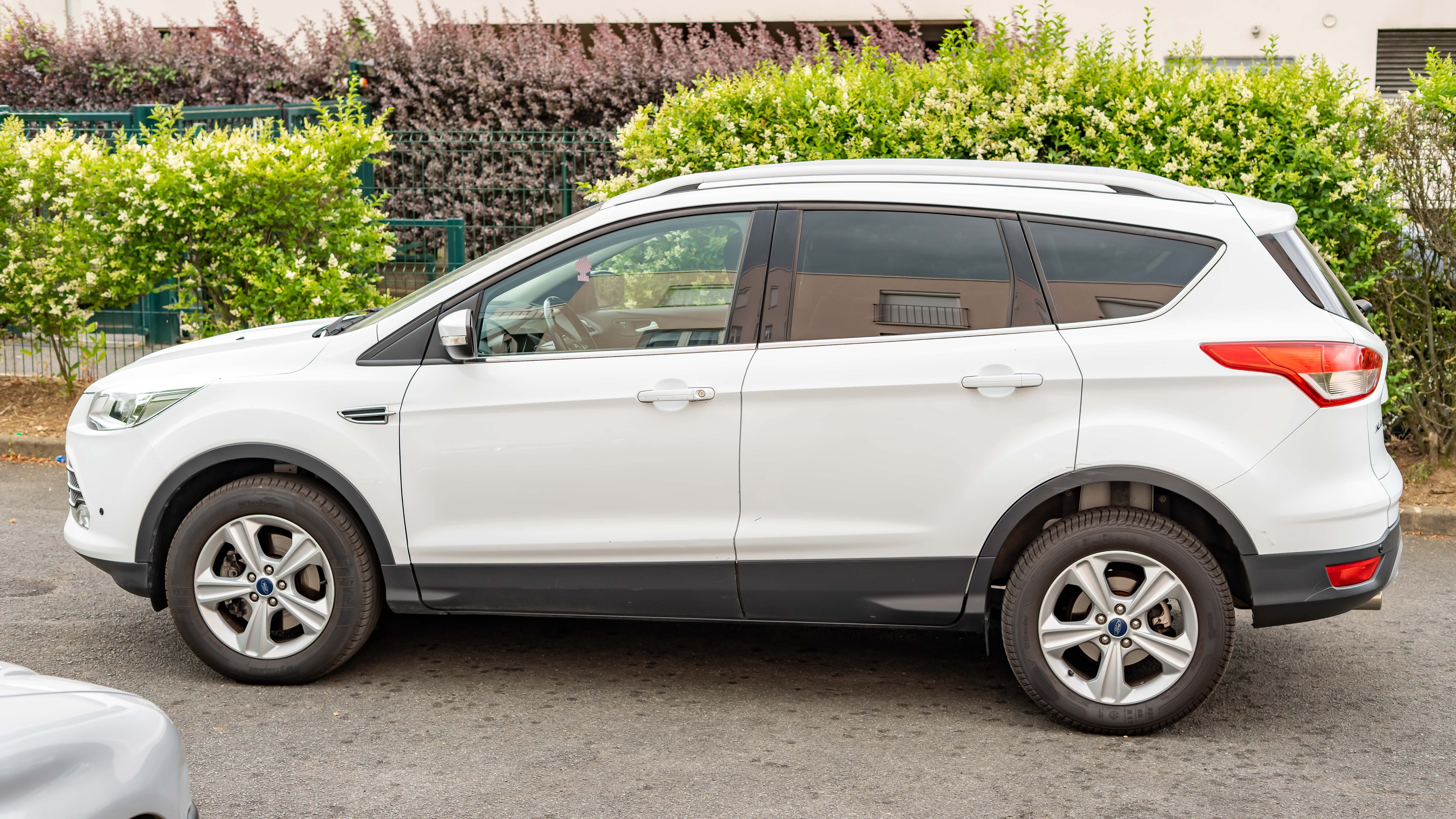 Ford Kuga avec Climatisation