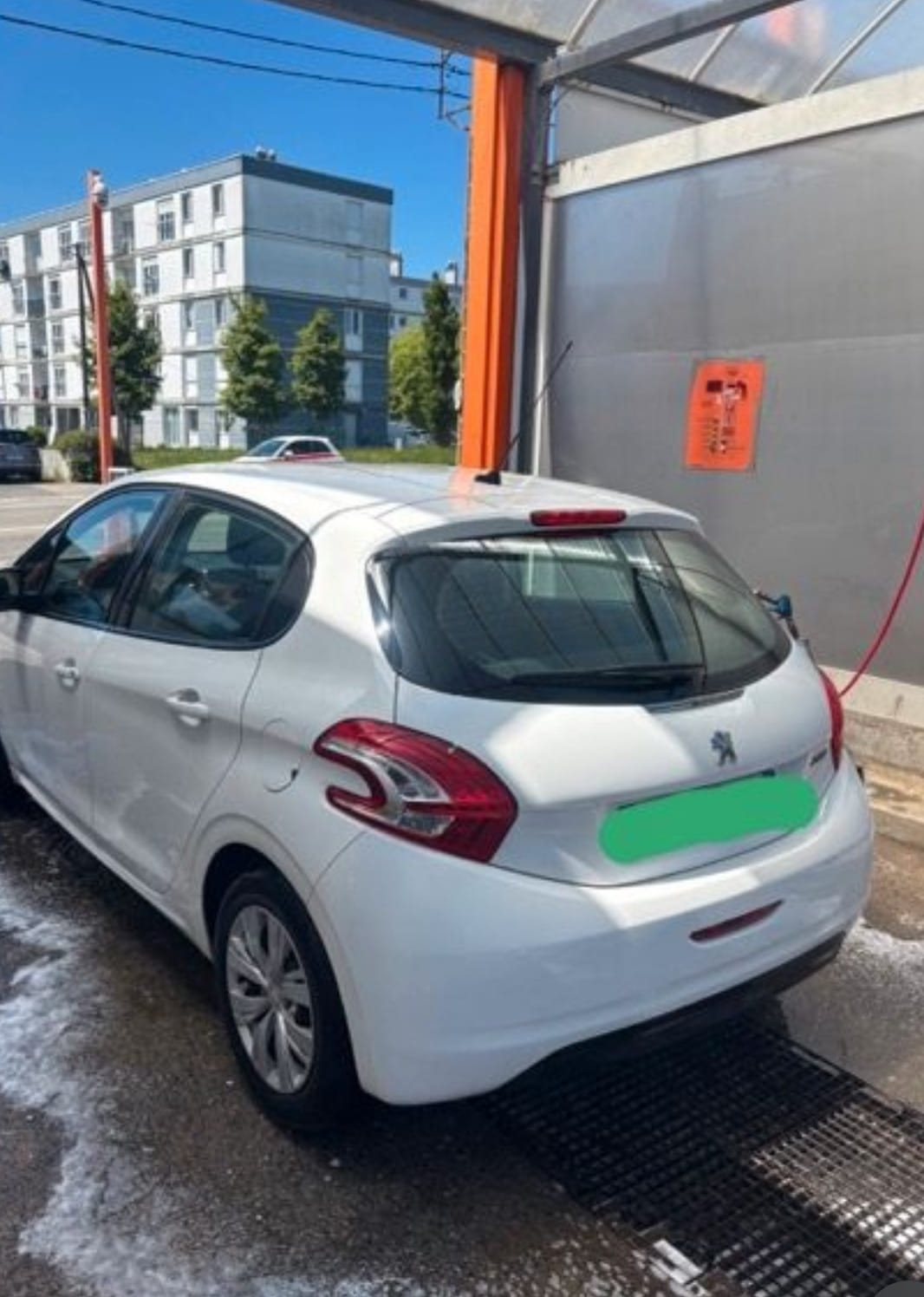 Peugeot 208 avec Climatisation