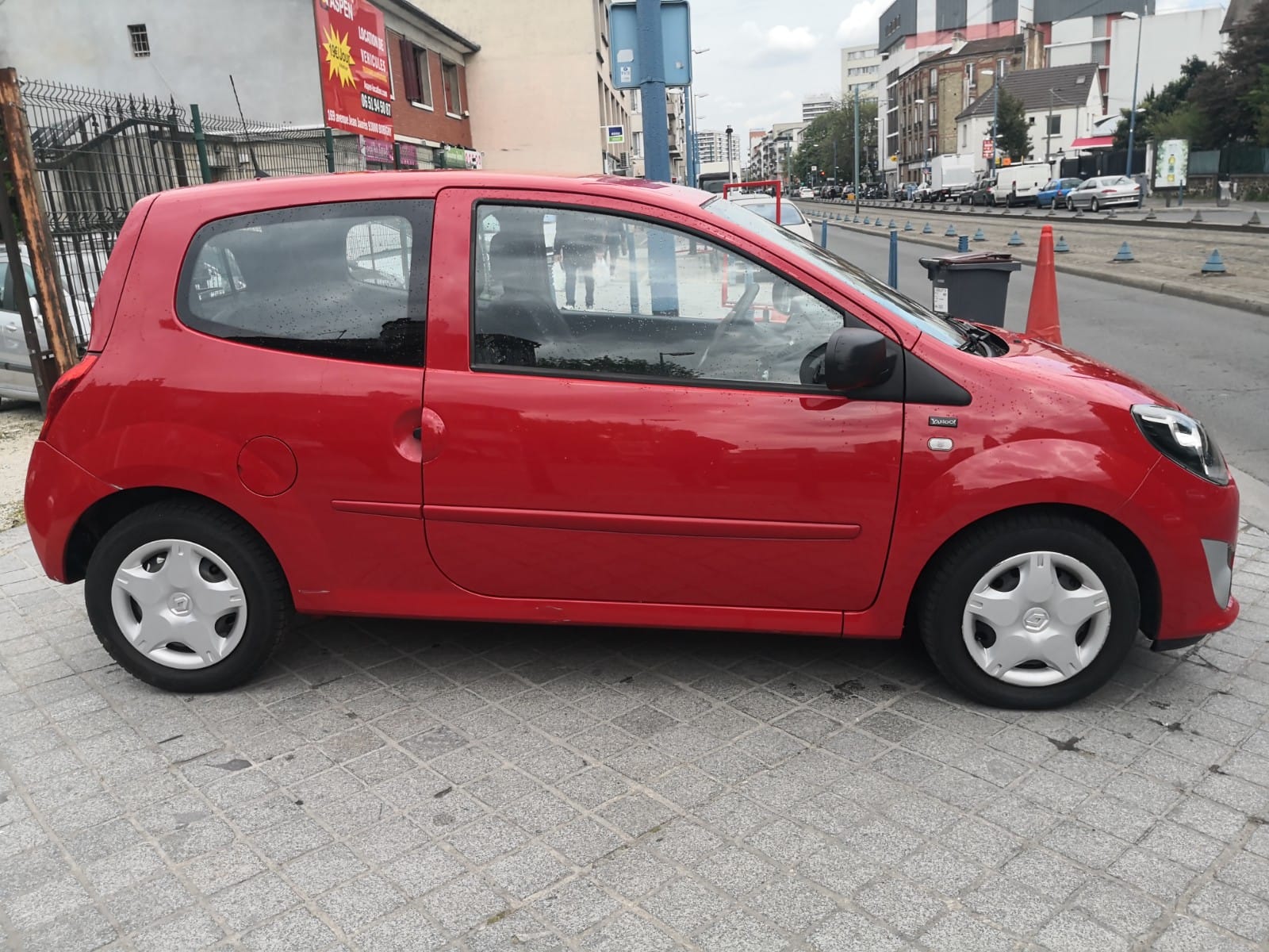Renault Twingo avec Entrée audio / iPod