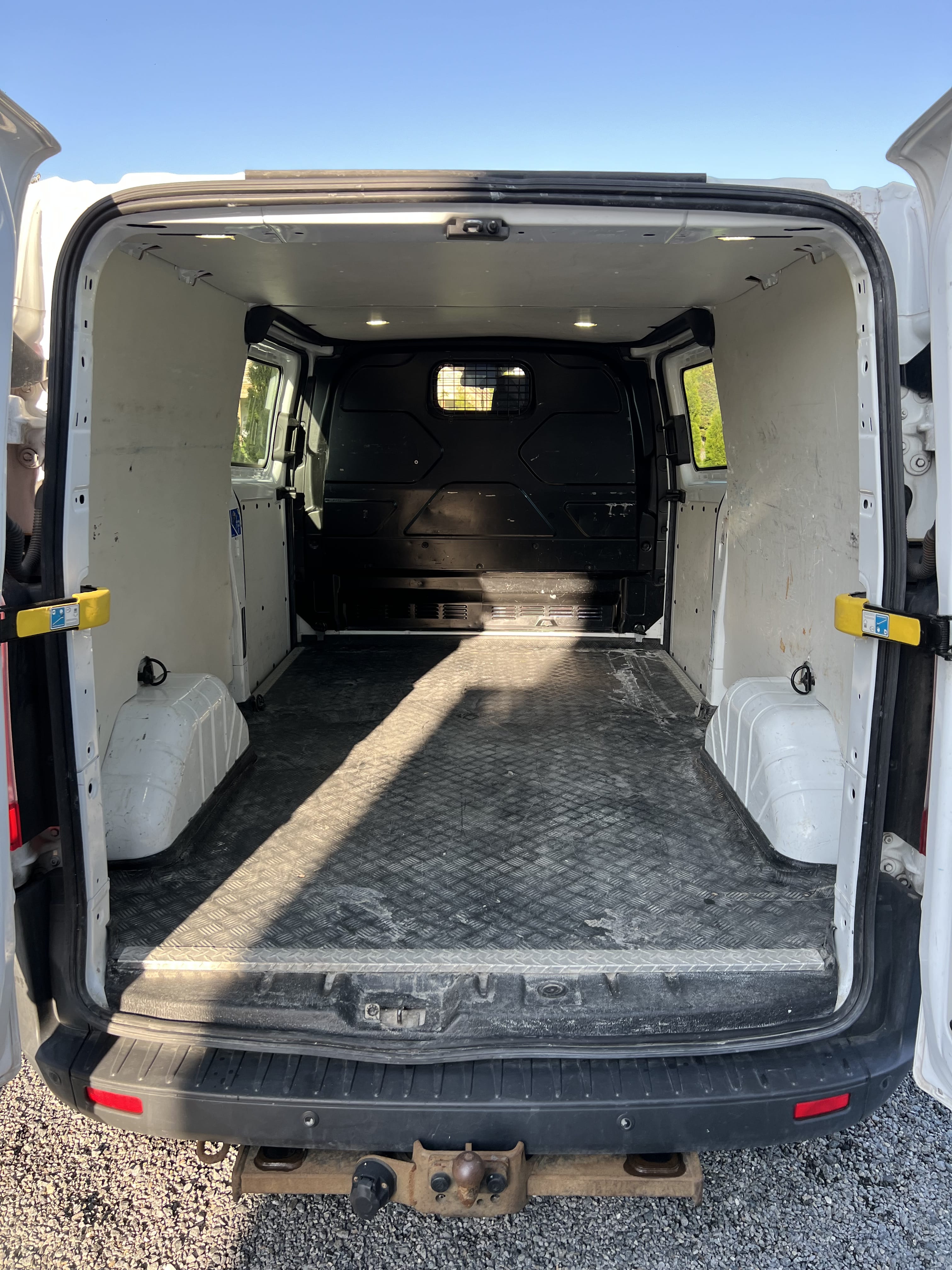 Ford Transit Custom Varebil med Snøkjettinger