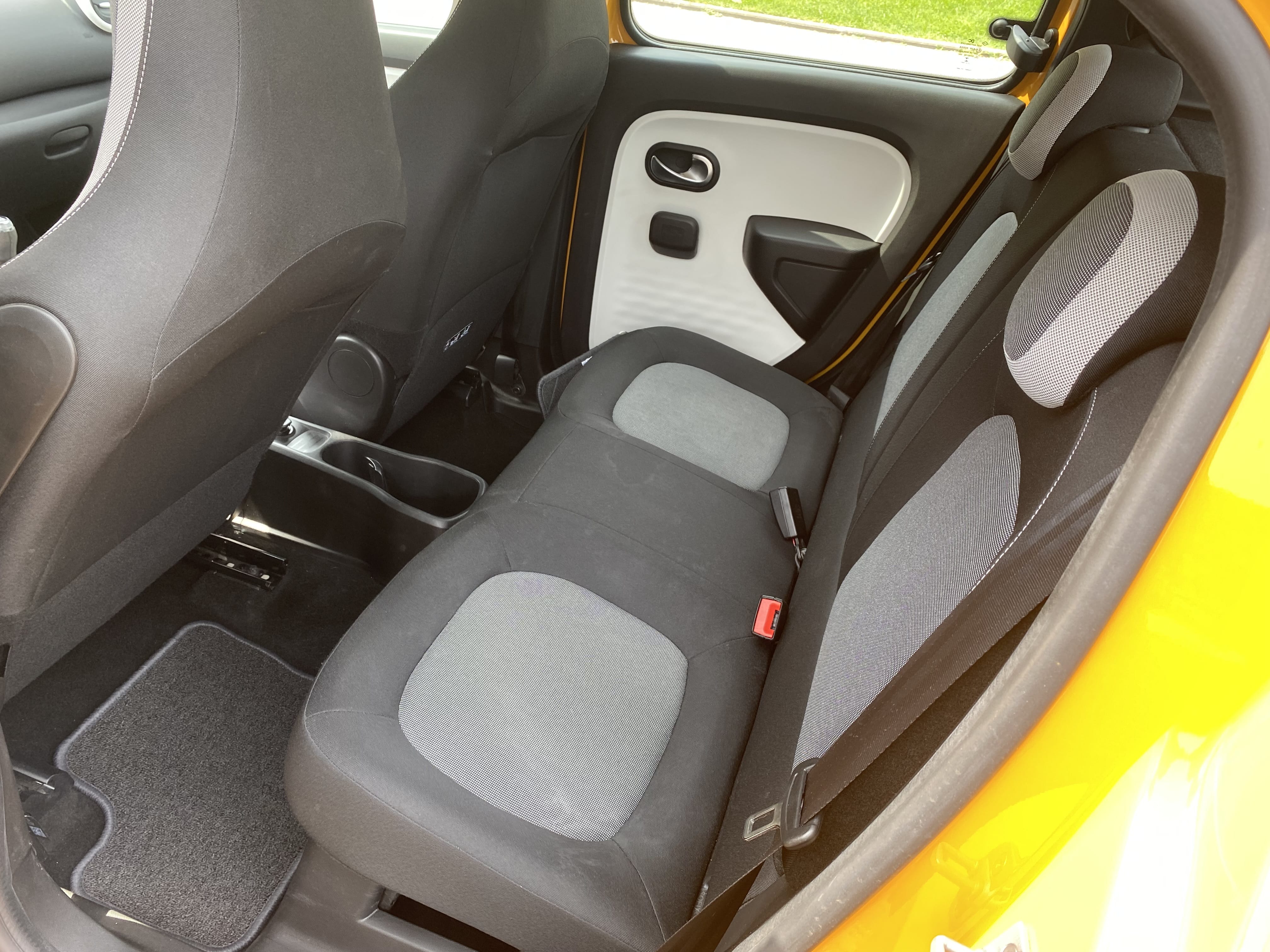 Renault Twingo Montparnasse / Métro plaisances /90cv / Bluetooth avec Android Auto